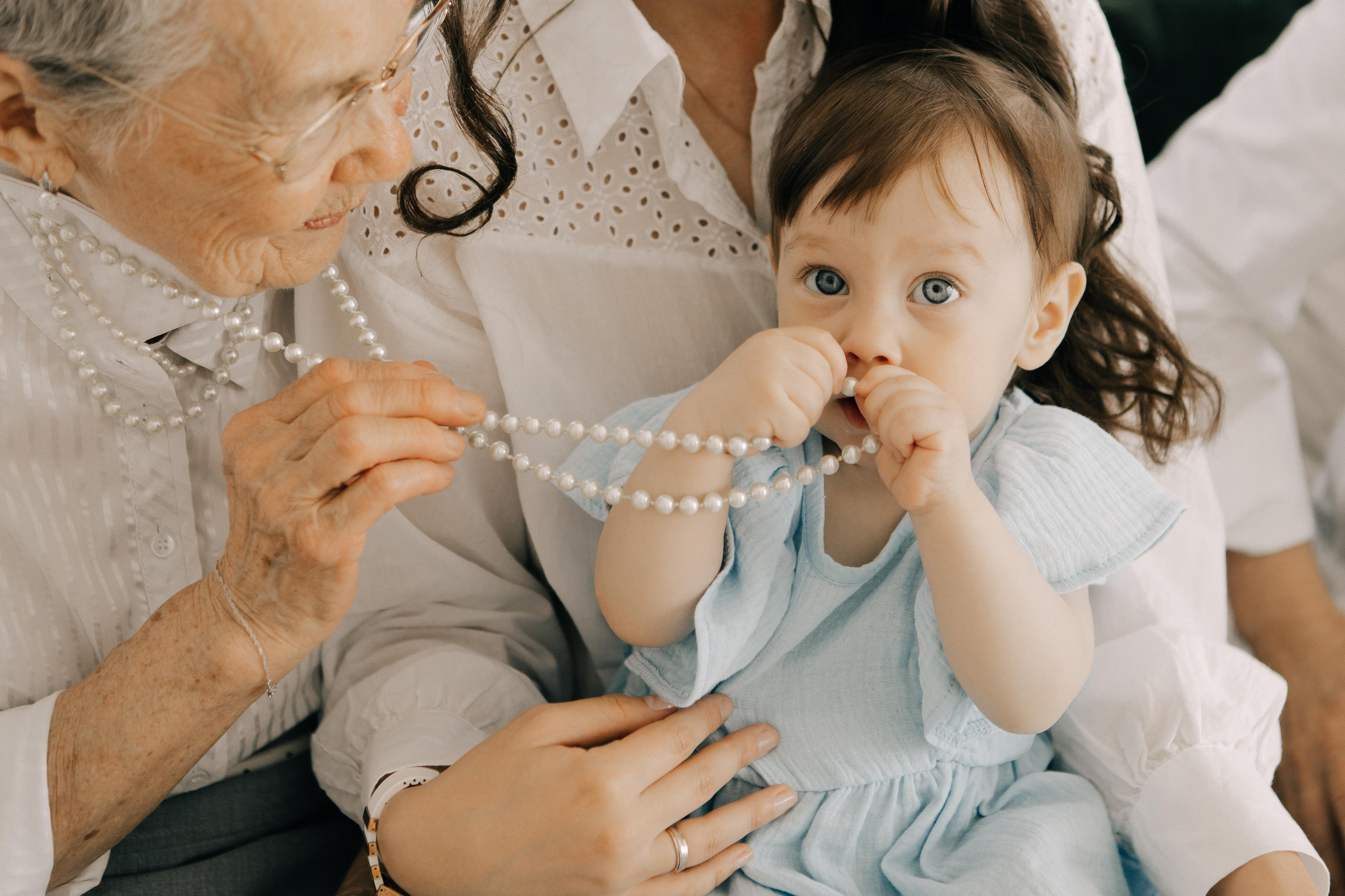 Большая семья на фотосесии. СВАДЕБНЫЙ ФОТОГРАФ ЧЕЛЯБИНСК