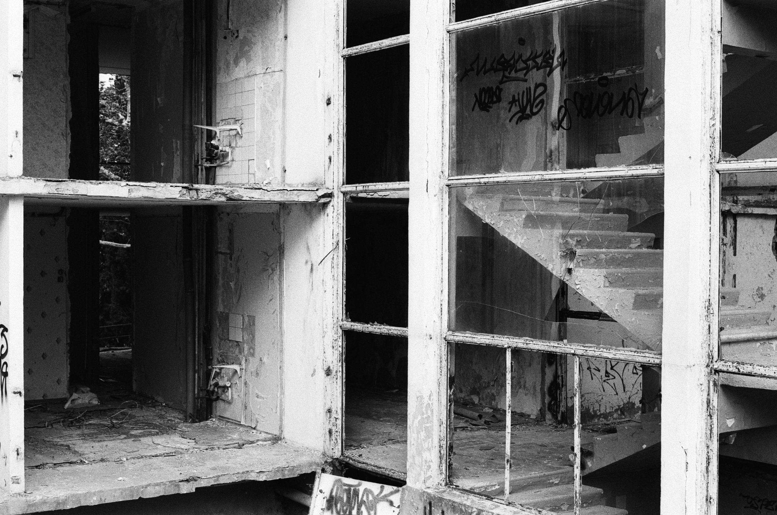 Oblomki chuvstv // ukraine, crimea V. EVER EXPOSED