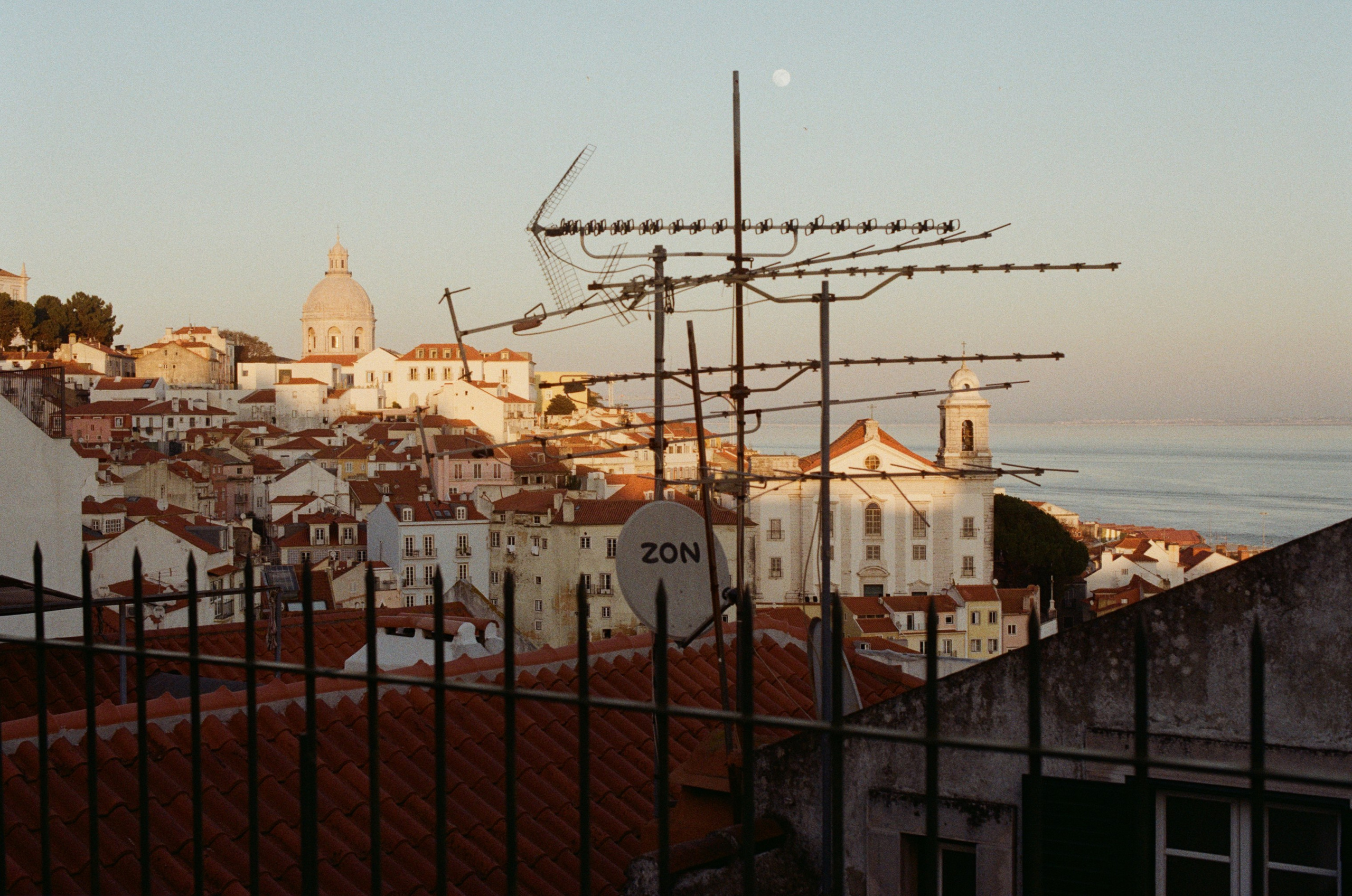 I think i'm ok // portugal, lissabon II. EVER EXPOSED