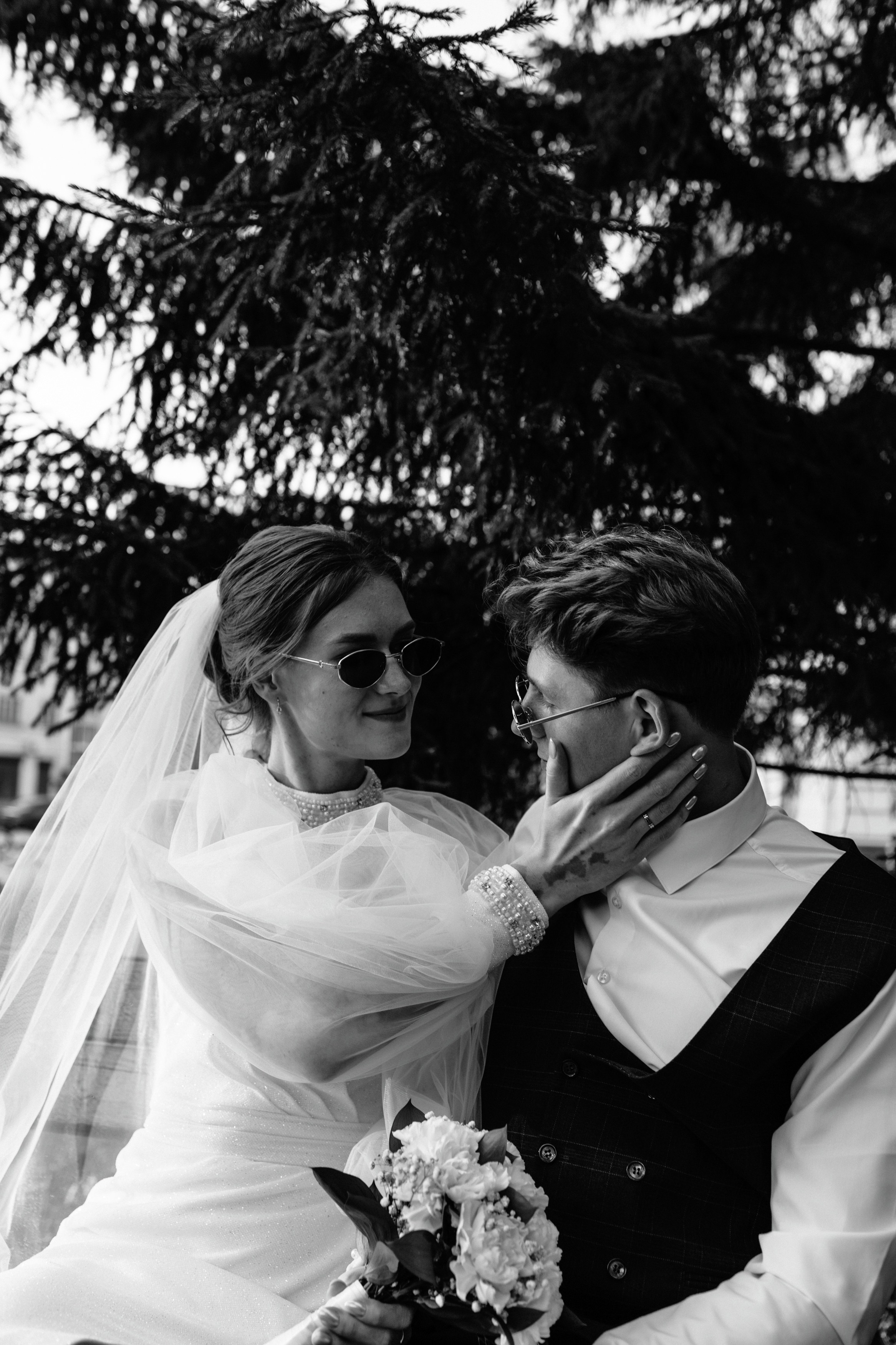 Владислав и Юлия Вечерняя прогулка по городу. Свадебный Фотограф в Иркутске Екатерина Елисеева