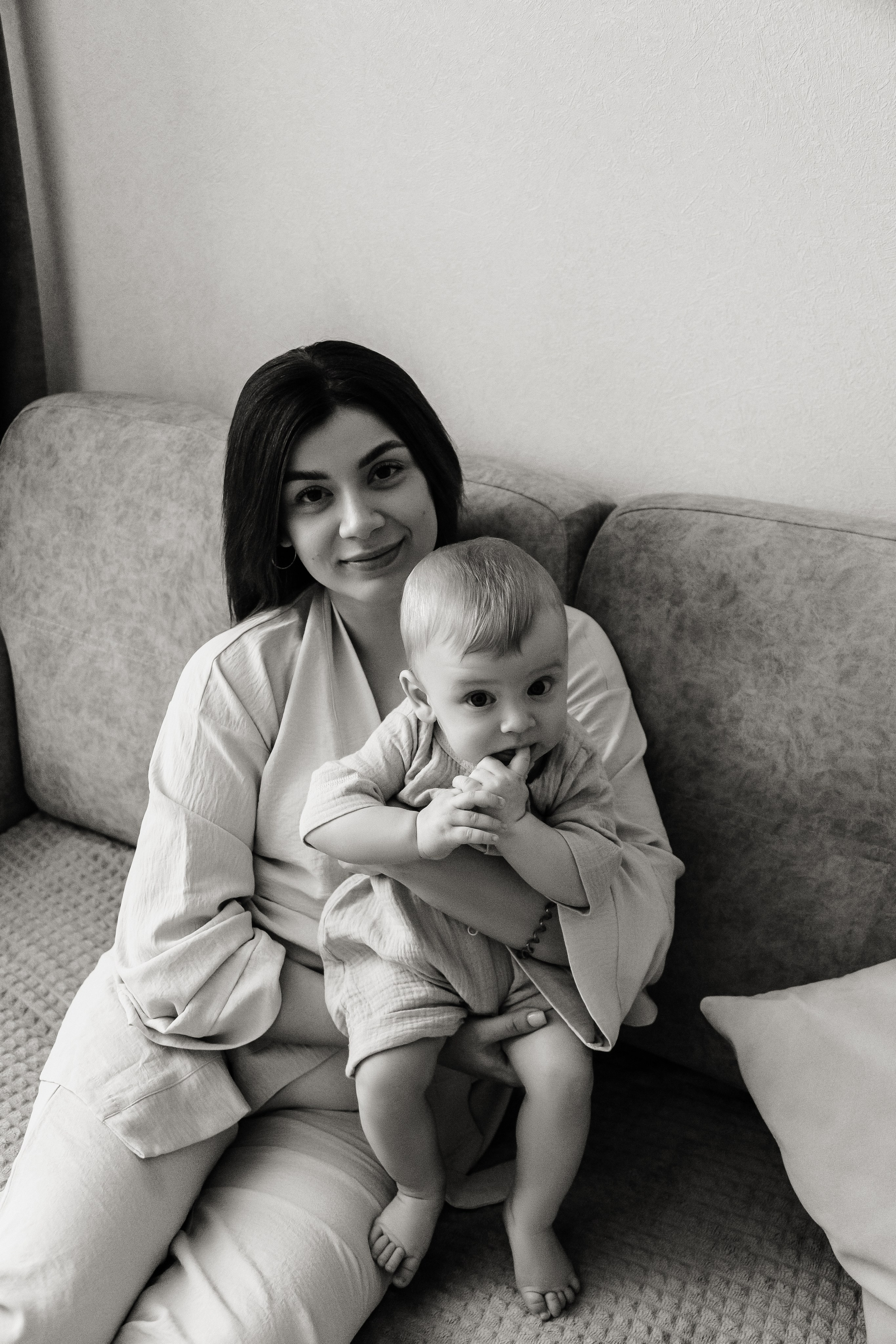 Домашняя съемка мамы с малышом Екатеринбург. ТОПовый фотограф новорожденных newborn и беременности, Екатеринбург