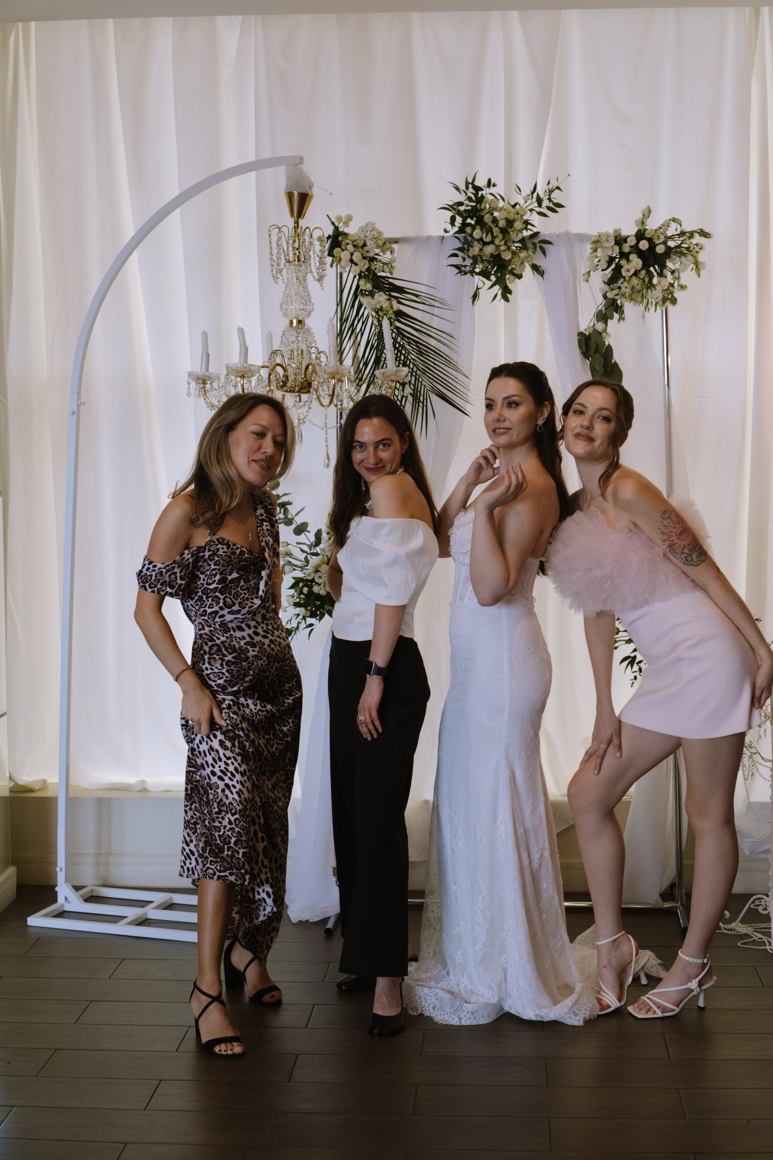 СВАДЕБНЫЙ БАНКЕТ НА ВЛАДИМИРСКОЙ В САНКТ-ПЕТЕРБУРГЕ (КАМЕРНАЯ СВАДЬБА). Профессиональный фотограф, Санкт-Петербург — Виктория Богомолова