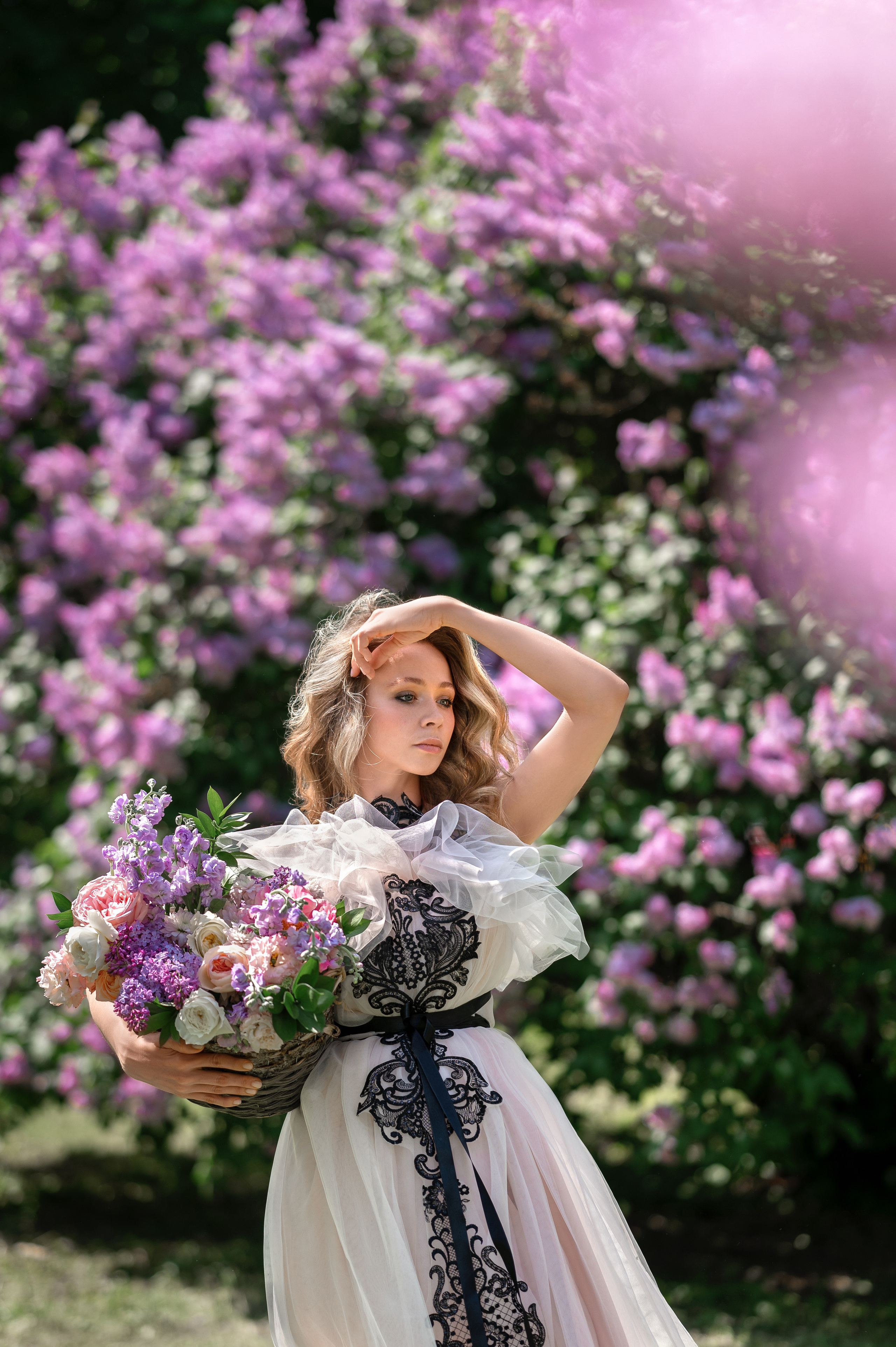 Фотосессия Алисы в сиреневом саду, часть1. Фотограф Елена Сасс Москва
