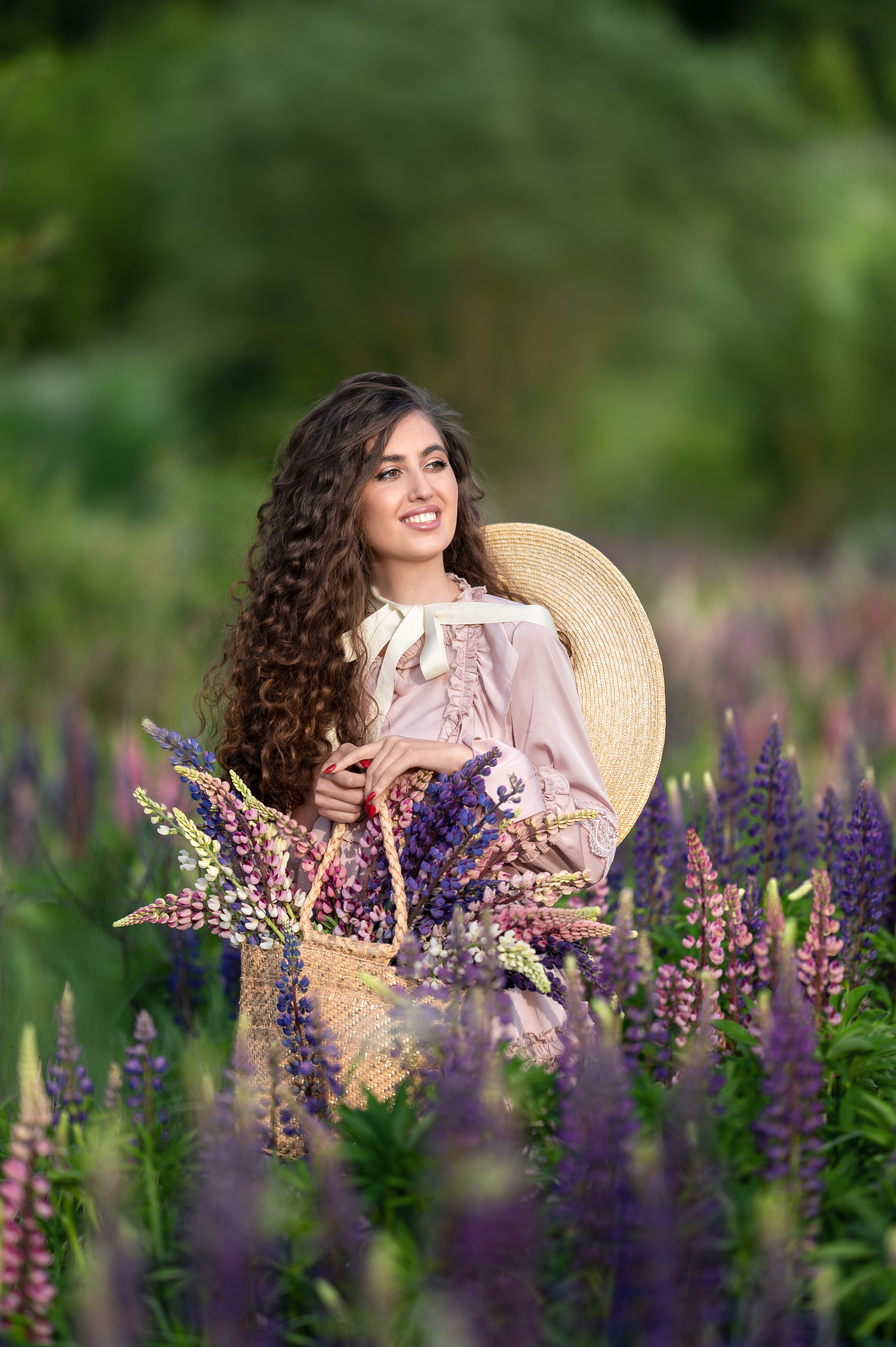 Фотосессия в люпиновом поле. Фотограф Елена Сасс Москва