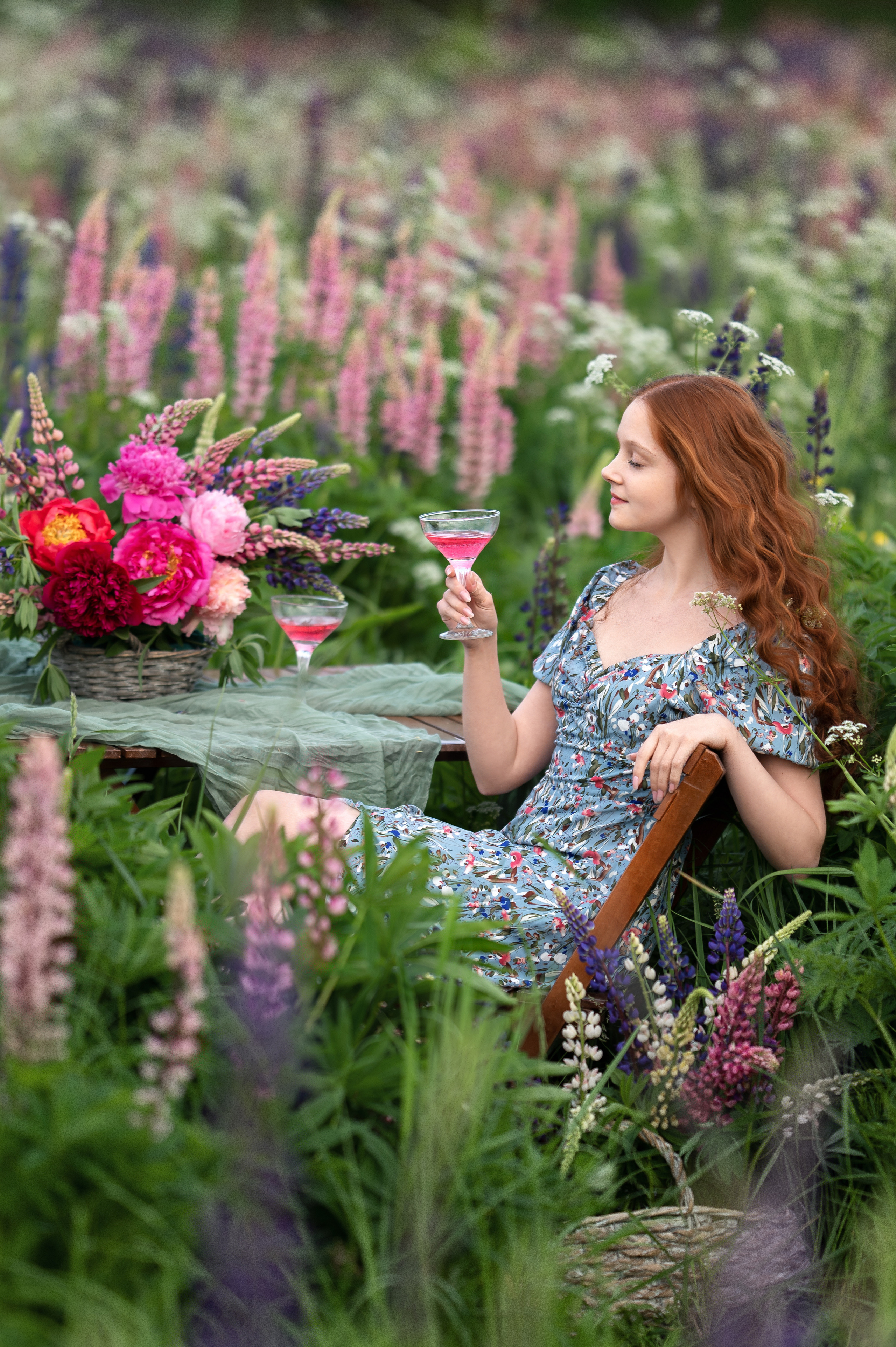 Фотосессия в люпинах. Фотограф Елена Сасс Москва