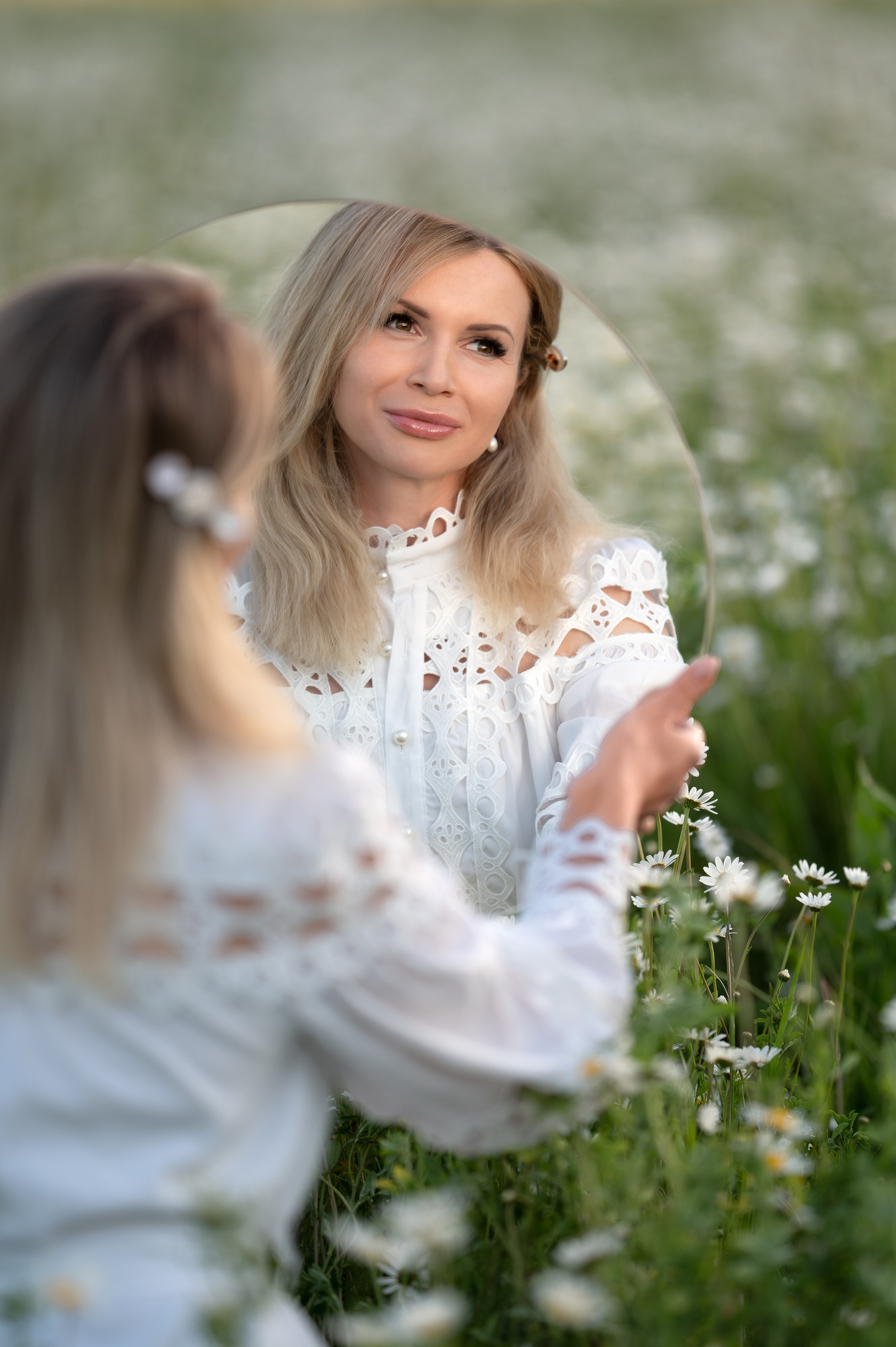 Фотосессия в ромашковом поле. Фотограф Елена Сасс Москва