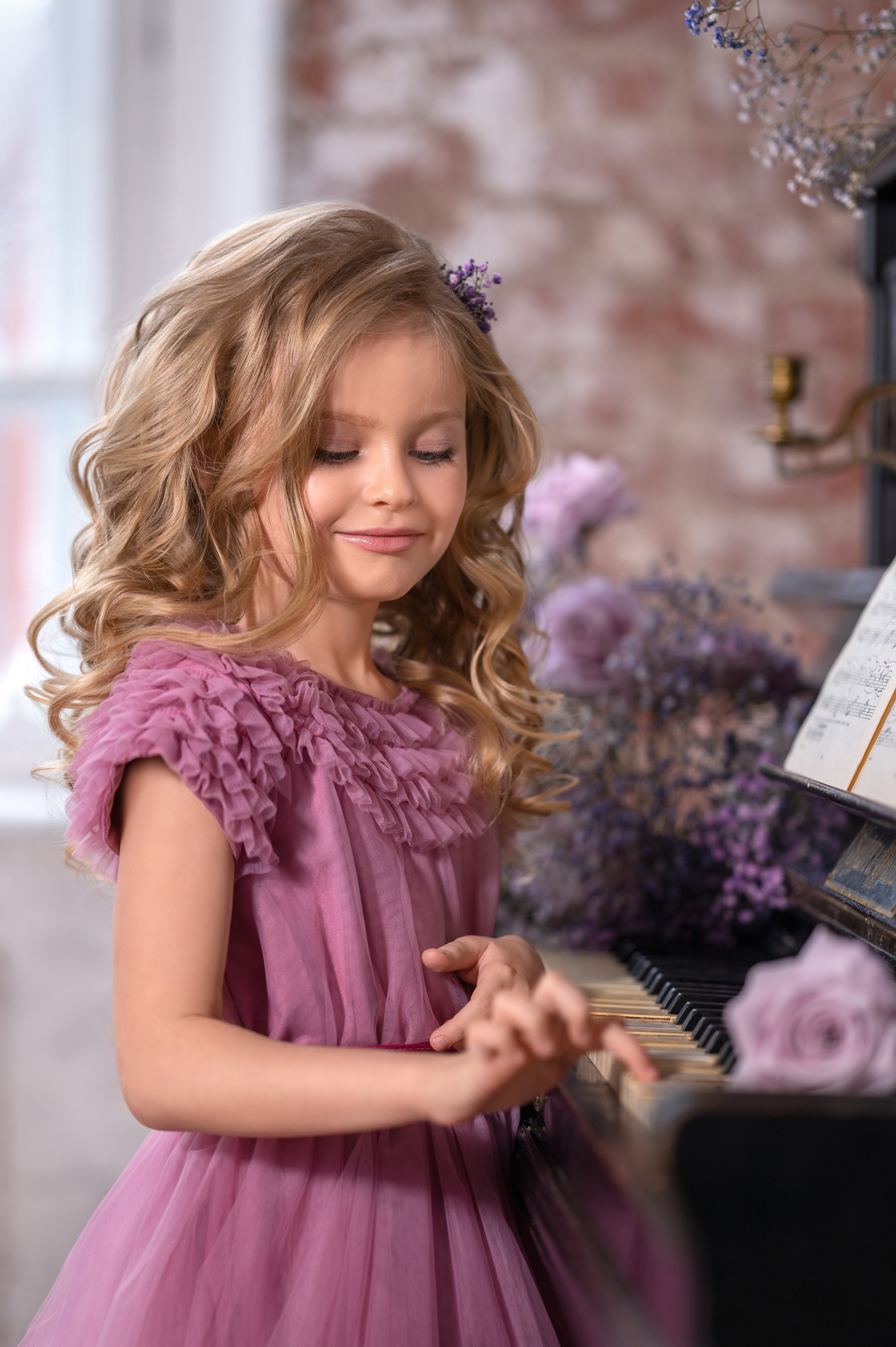 Цветочная фотосессия Дарины в студии. Фотограф Елена Сасс Москва