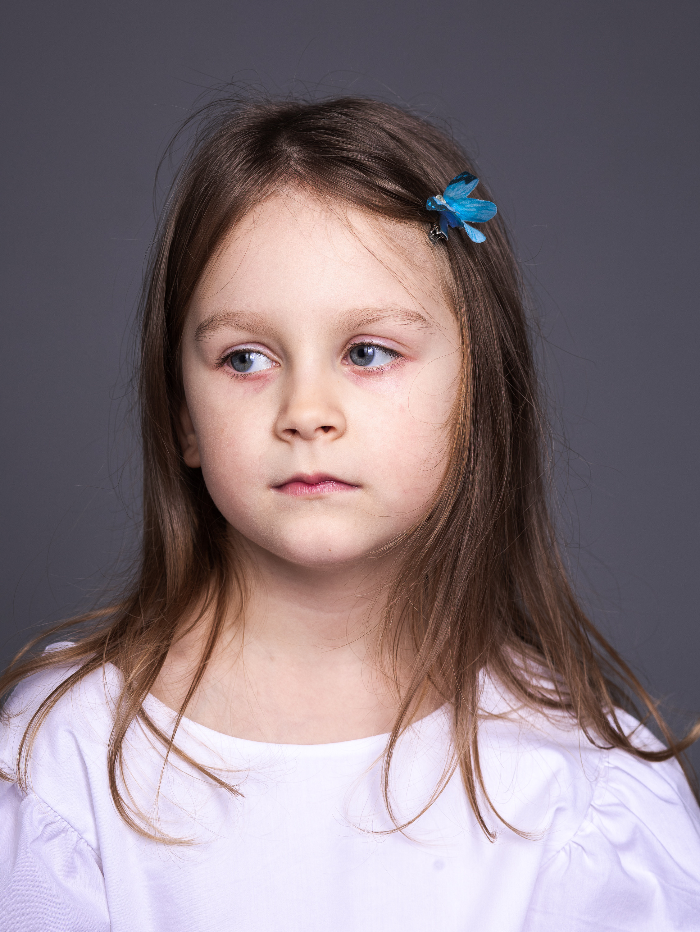 Катя с детьми на циклораме (студия Юпитер). Фотограф в СПб и ЛО Татьяна Кучерова