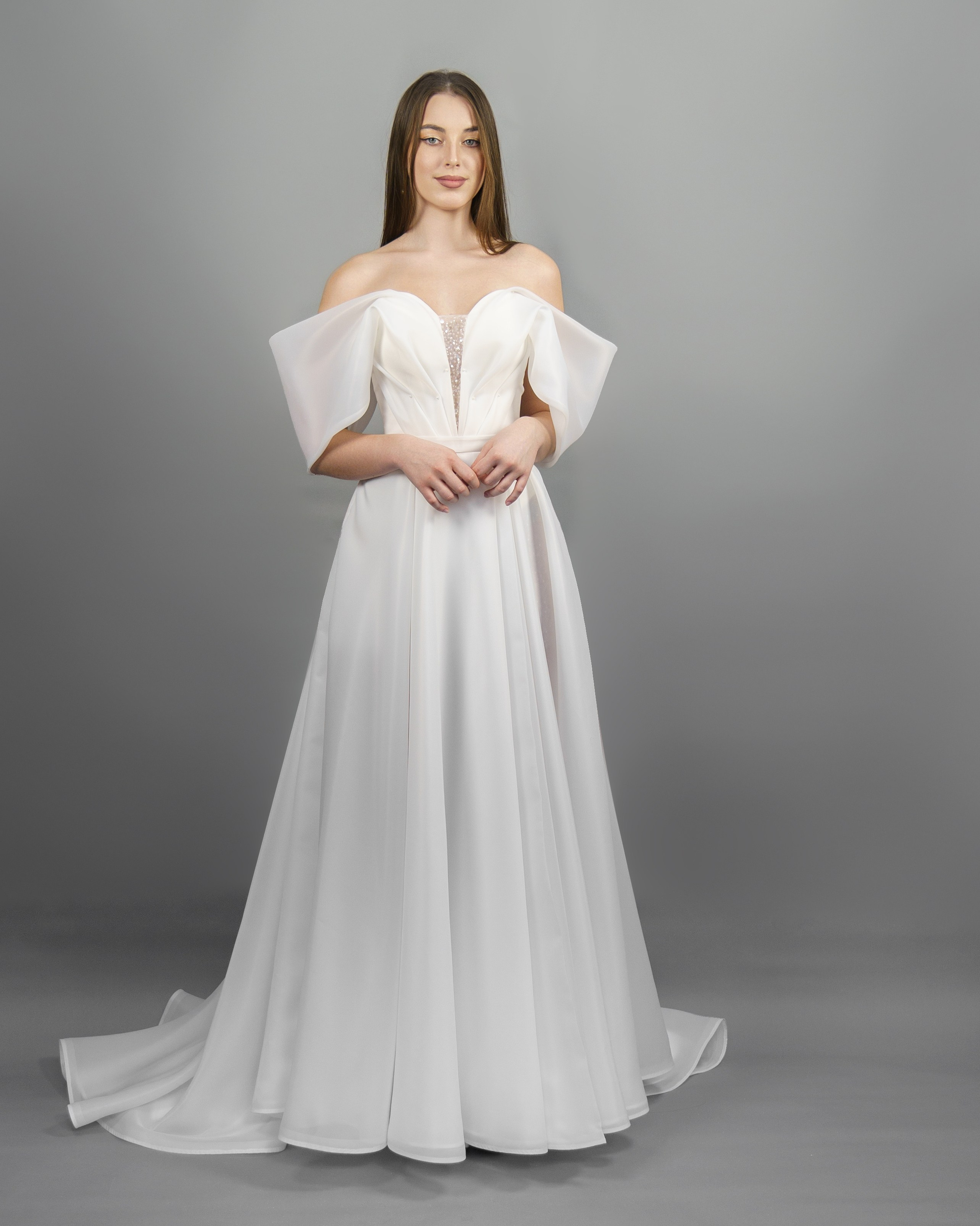 Свадебный салон " Моя свадьба ". Свадебный фотограф в Москве Кристина Чехова