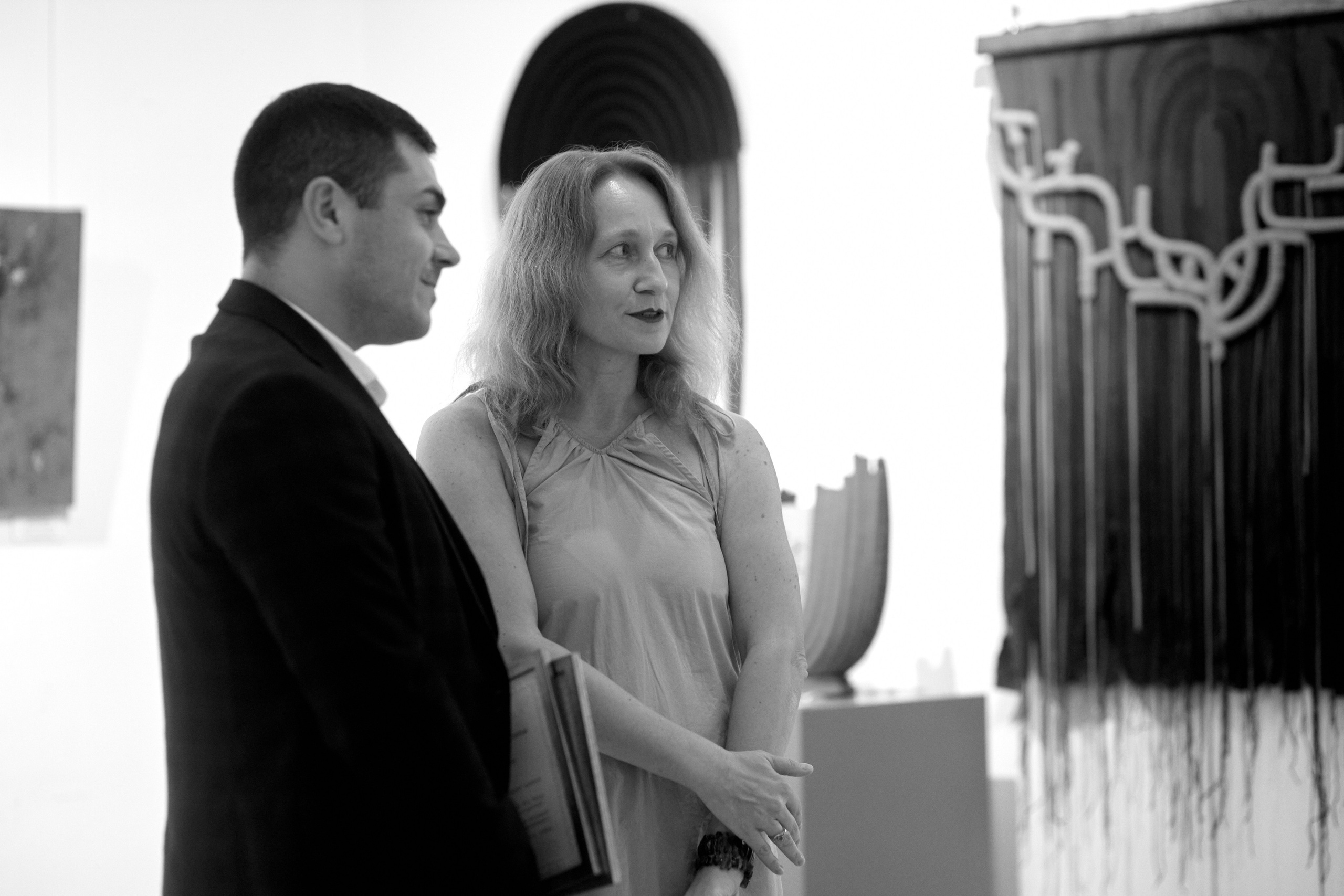 Летний сад дизайнера — открытие выставки. Фотограф Юлия Маринина