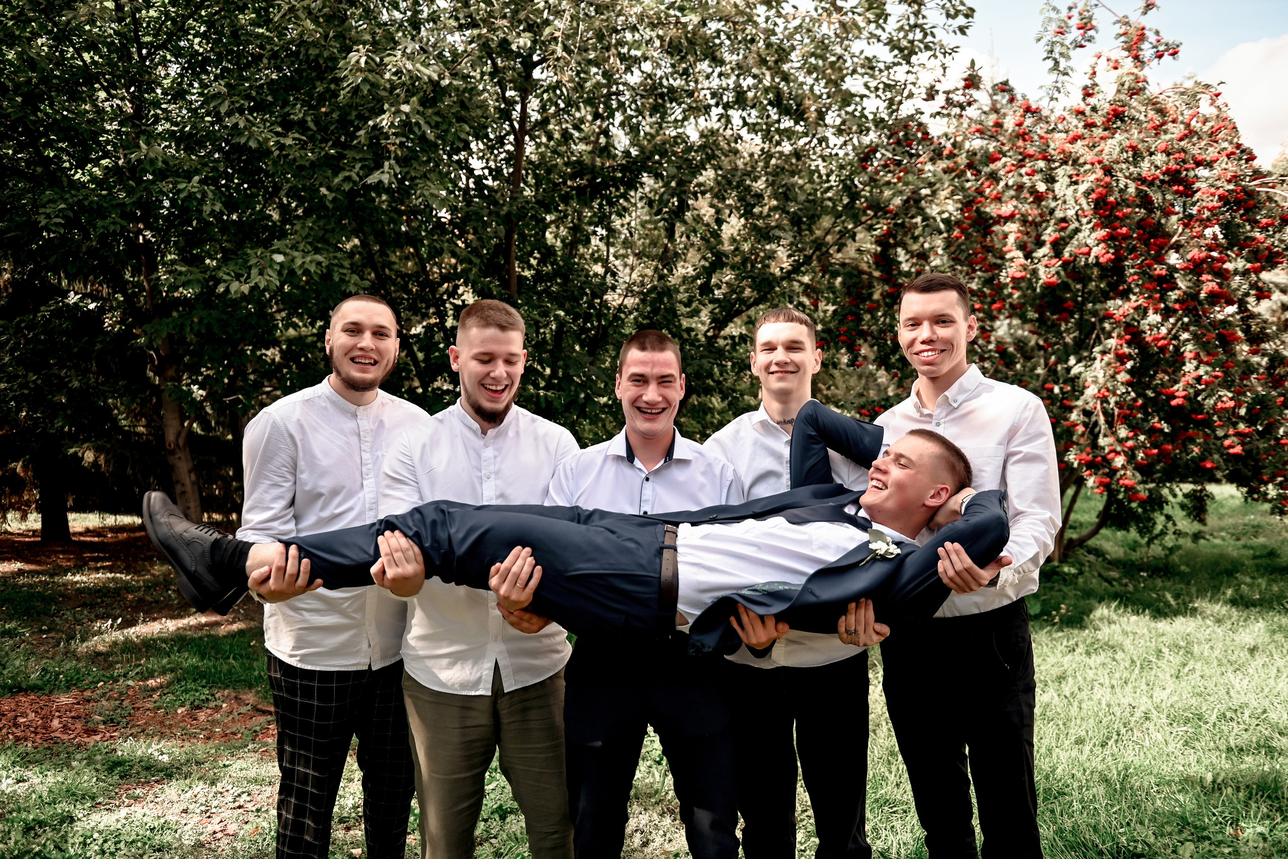 Небольшая часть фото со свадебной съемки Алексея и Даши. Свадебный, семейный, детский, контент фотограф в Омске Максим Ильин