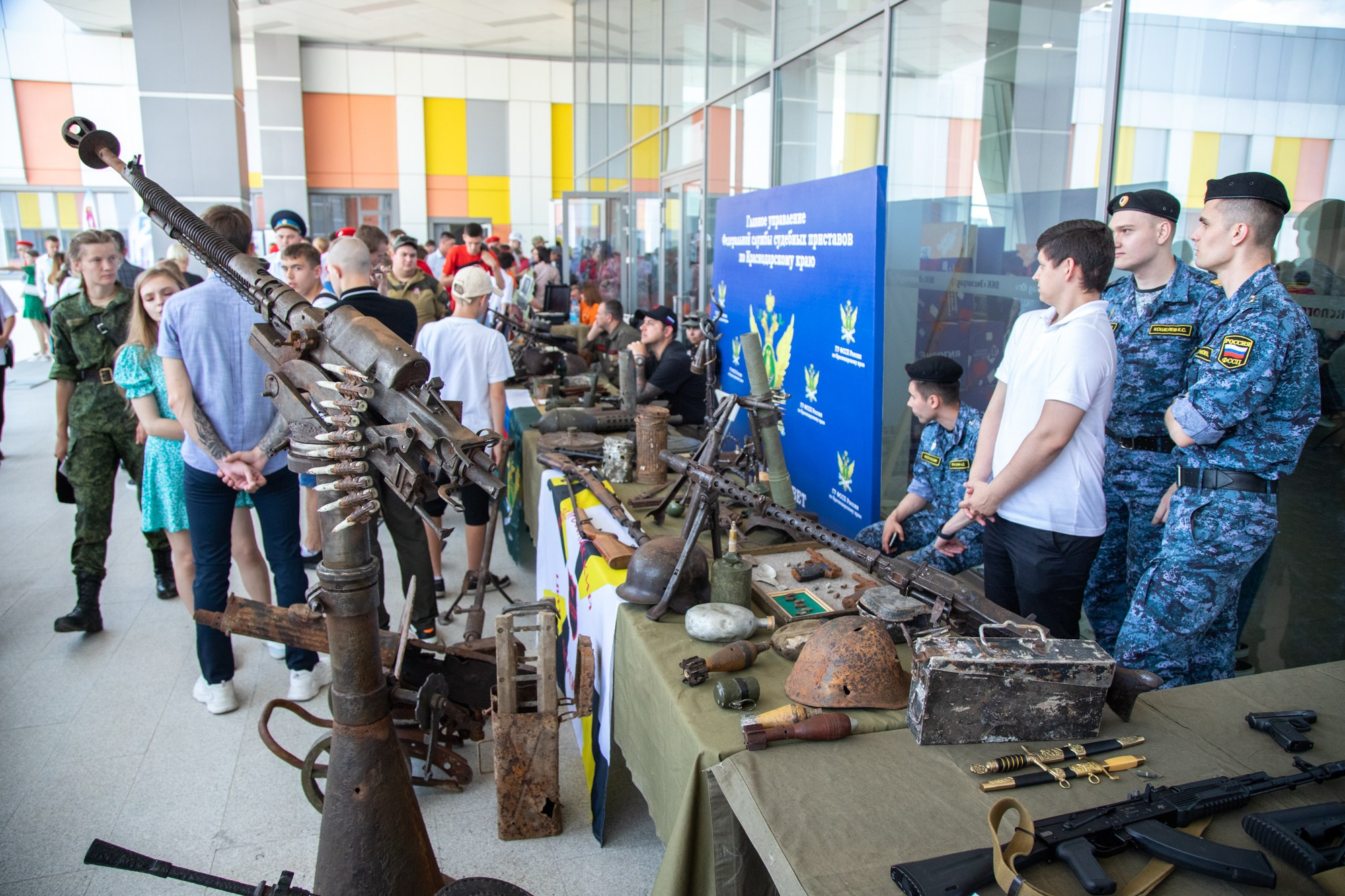 Краевой День молодёжи в Краснодаре 2023. Репортажный, промышленный и маркетплейс-фотограф Дмитрий Чернат