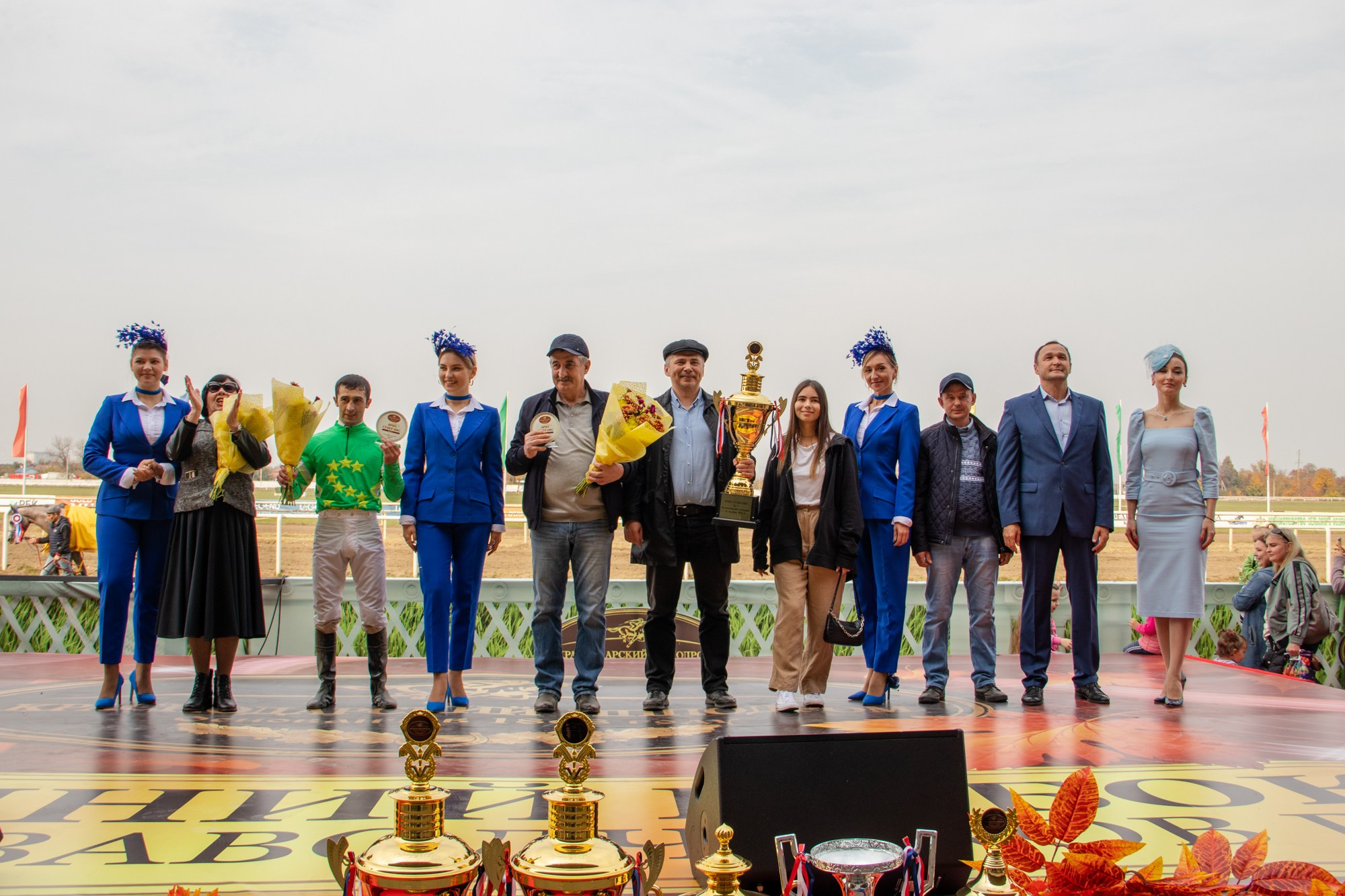 Закрытие скакового сезона на Краснодарском ипподроме. Репортажный, промышленный и маркетплейс-фотограф Дмитрий Чернат