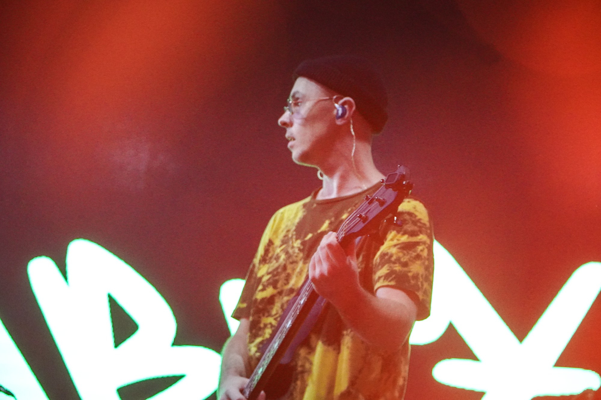 Концерт группы Бомбей. Репортажный, промышленный и маркетплейс-фотограф Дмитрий Чернат