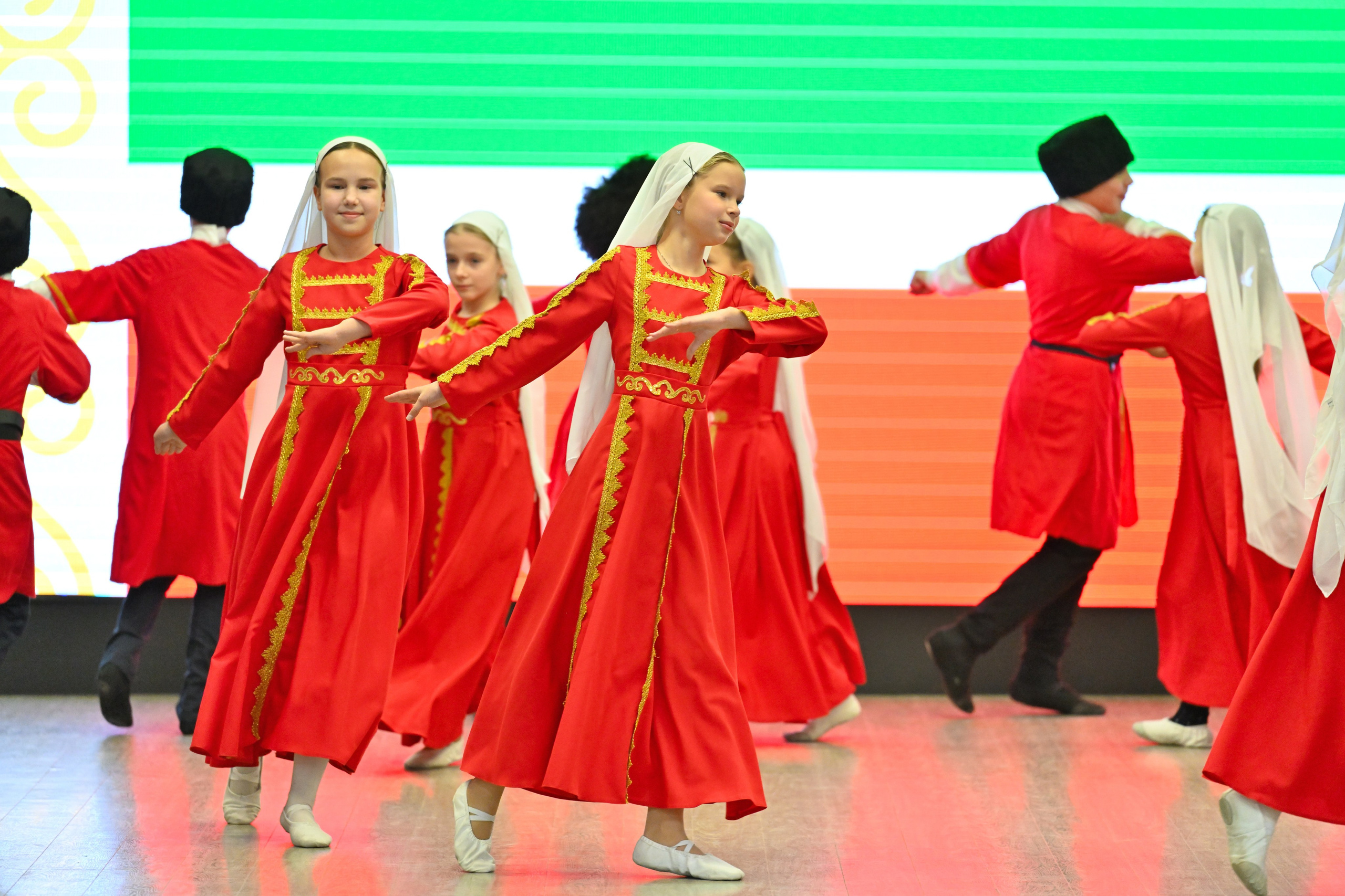 2025-11-21 День семьи 127. Снежинск фото Андрианов