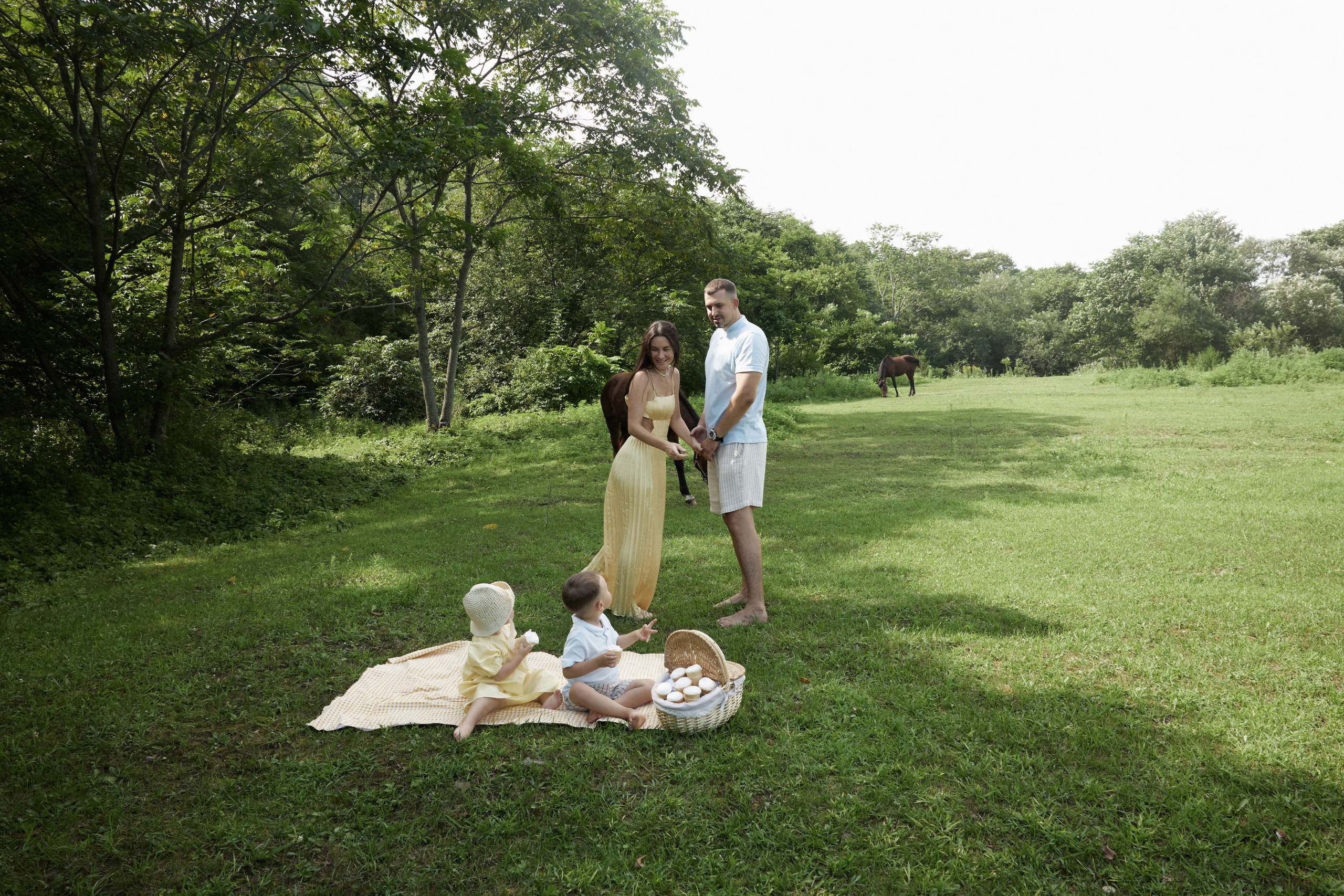 Семейная история с мороженным. Семейный фотограф и фотограф беременности во Владивостоке