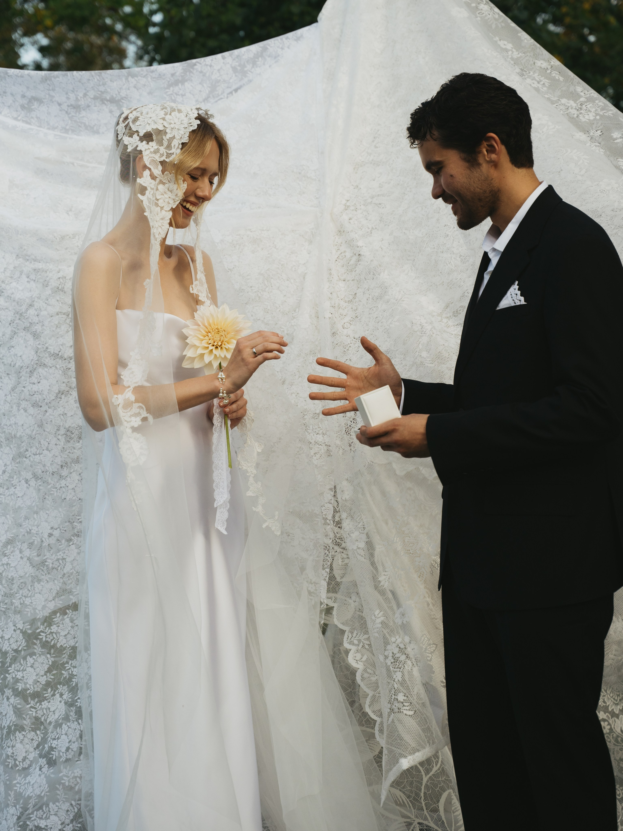 Фотограф Лиана Сафарова. Свадебные, портретные, парные съёмки