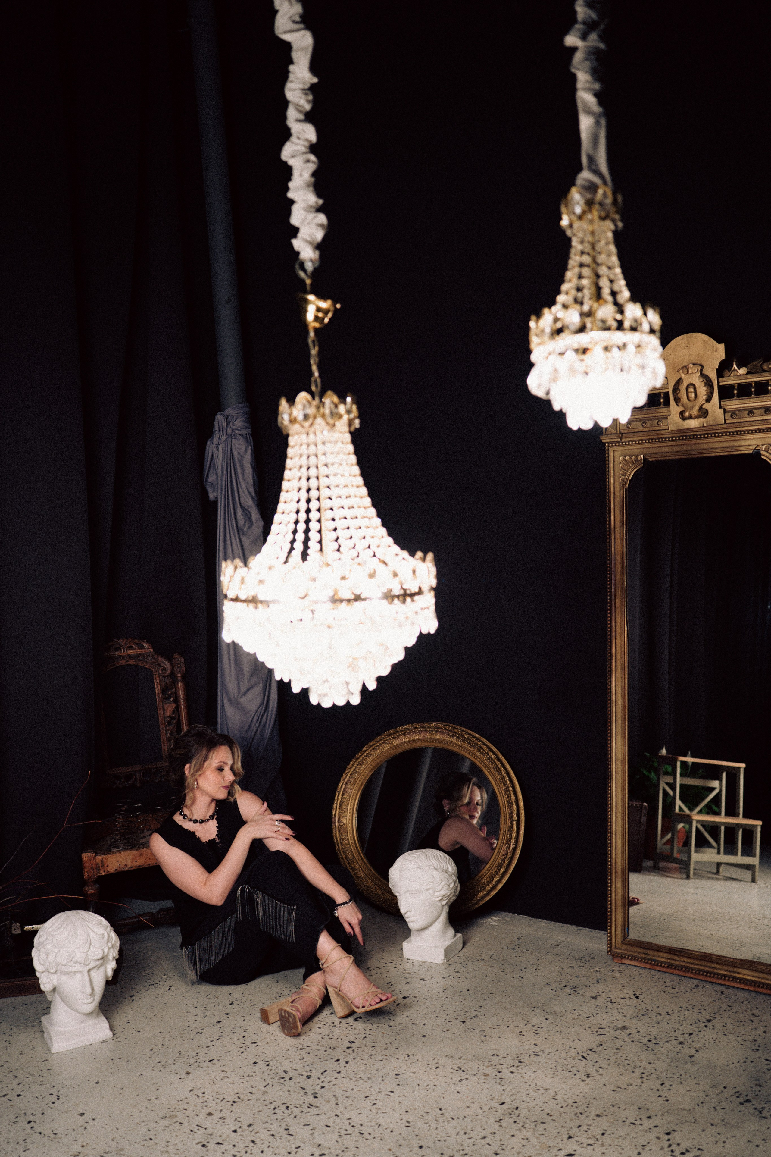 НОВОГОДНЯЯ ФОТОСЕСИИЯ В СТУДИИ ДЛЯ ДЕВУШКИ И ПРОГУЛКА ПО ЧЕРНЫШЕВСКОЙ. Профессиональный фотограф, Санкт-Петербург — Виктория Богомолова