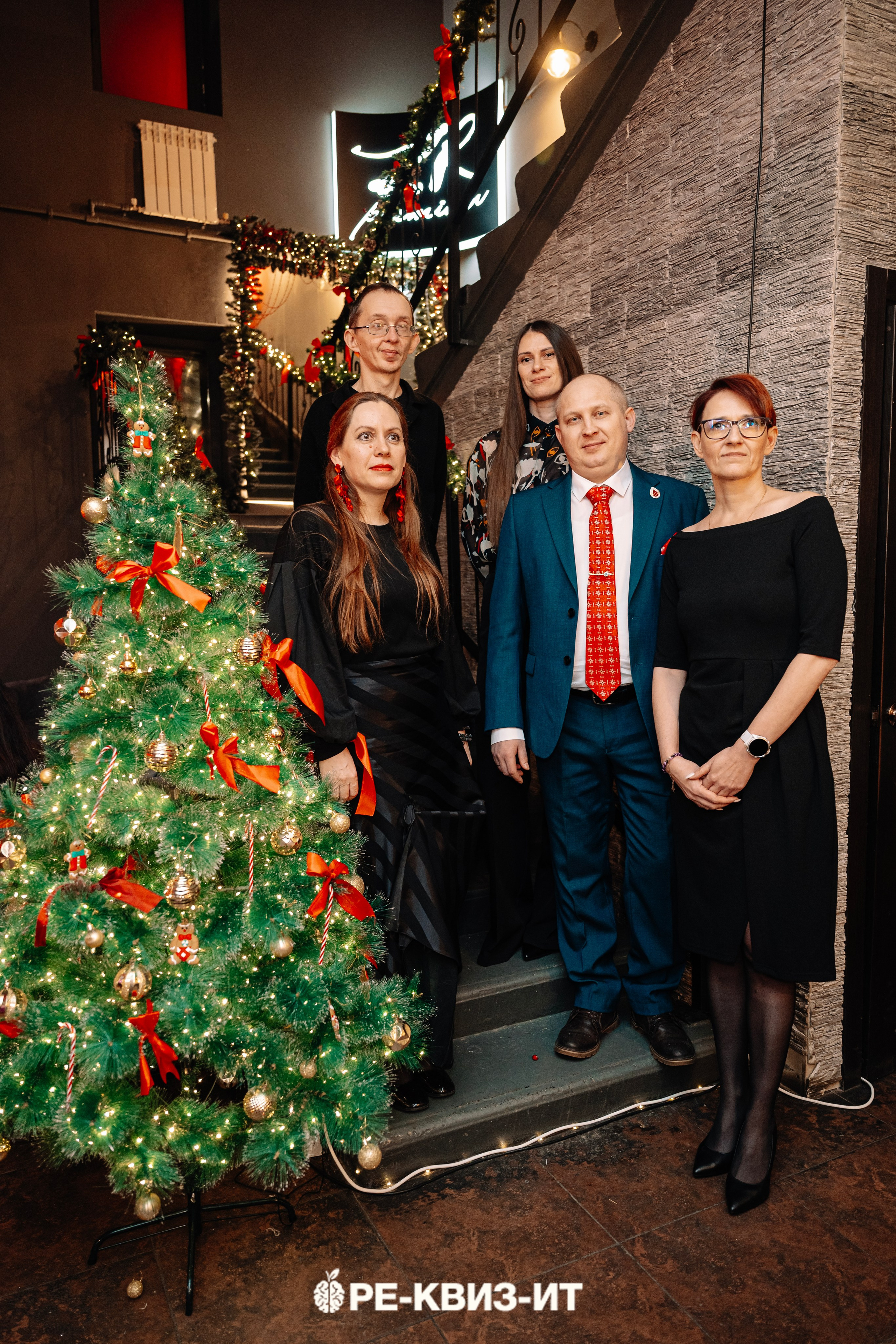 Реквизит — квиз в Зеленодольске и Волжске ZR cafe. Свадебный фотограф в Казани, и Зеленодольске Радик Мухаметов