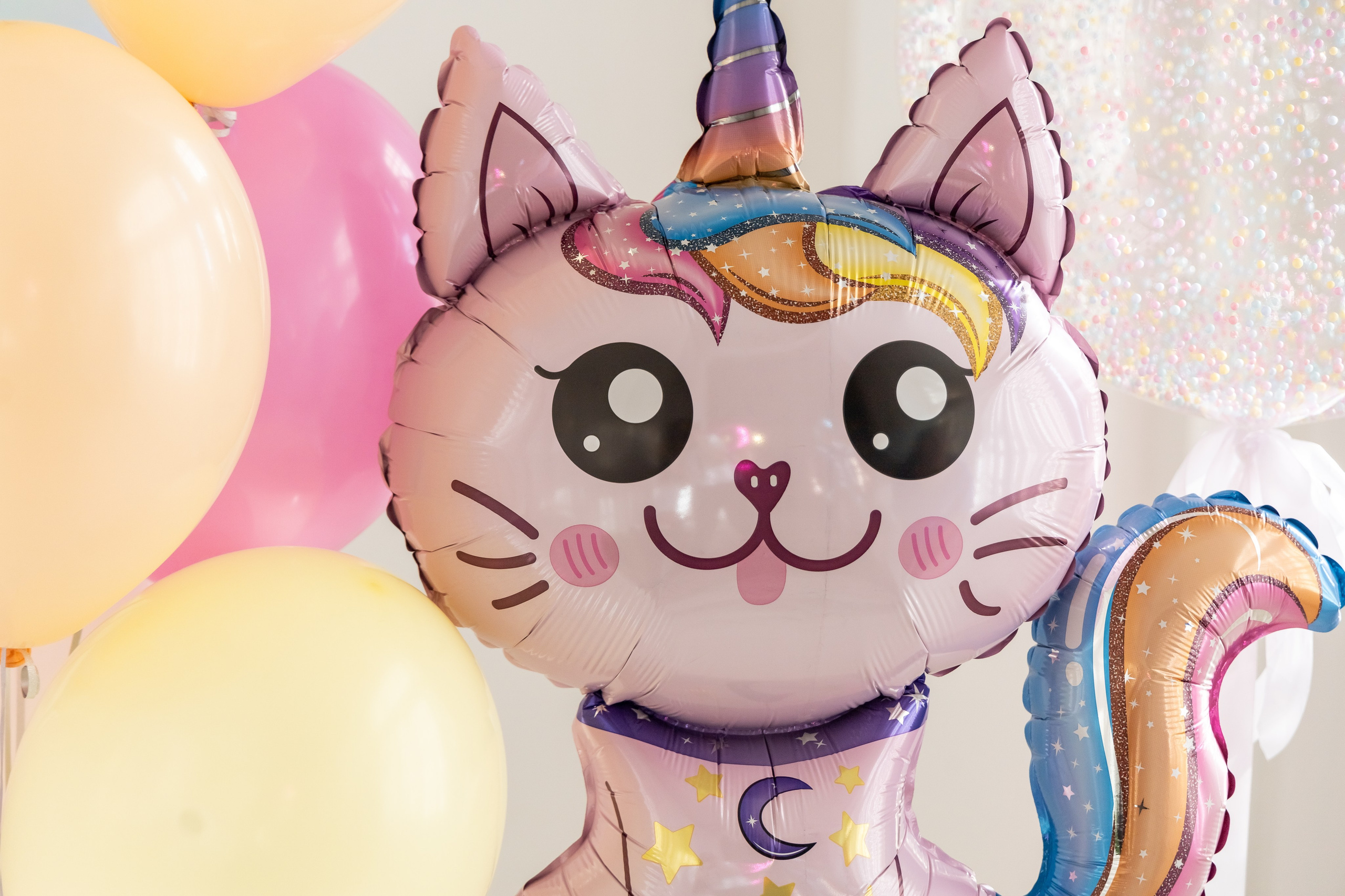 Детские цифры и композиции. Доставка воздушных шаров по Санкт-Петербургу и лен. области