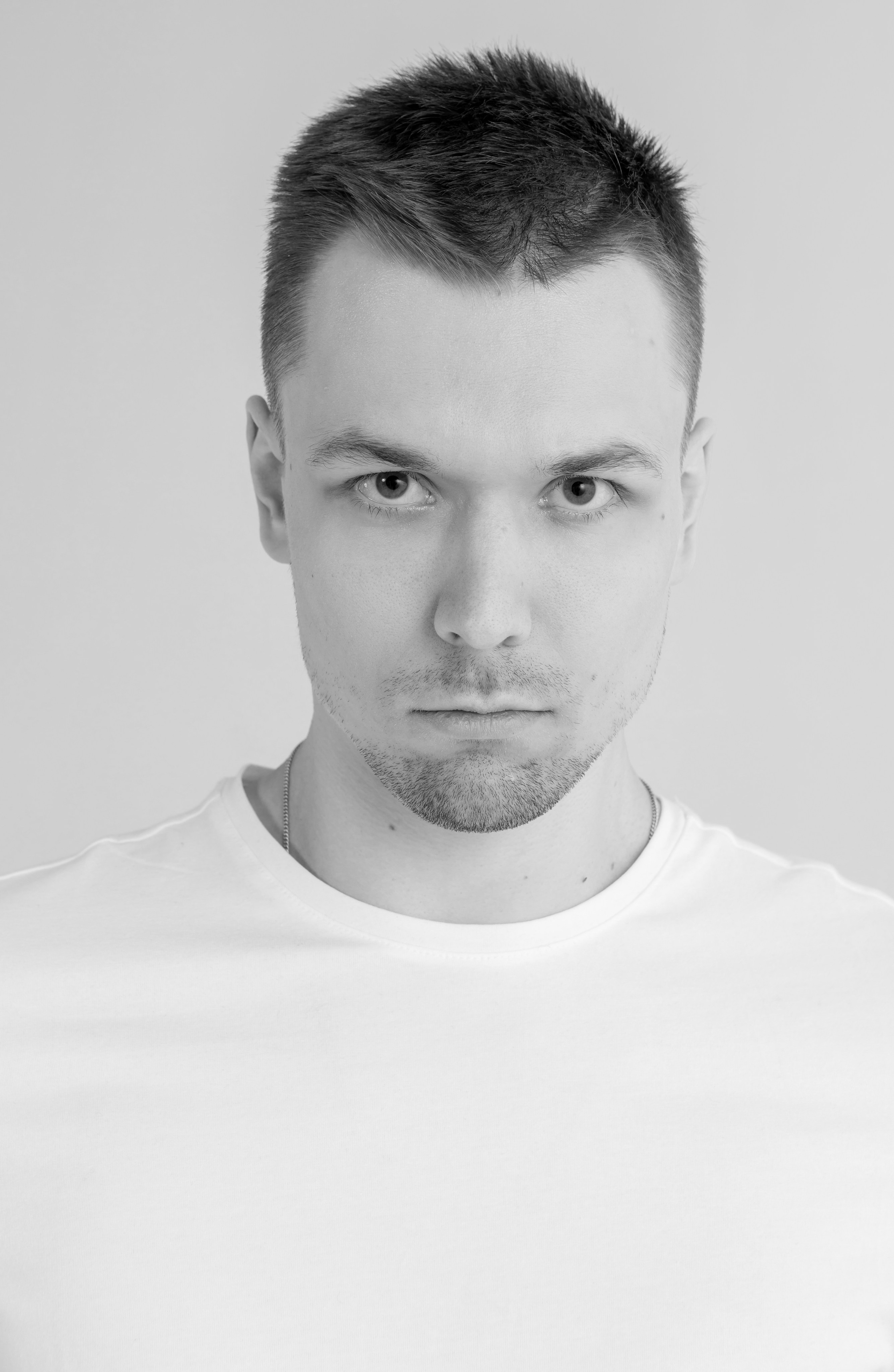 B&w mens tests. Photographer Rena Epikhova