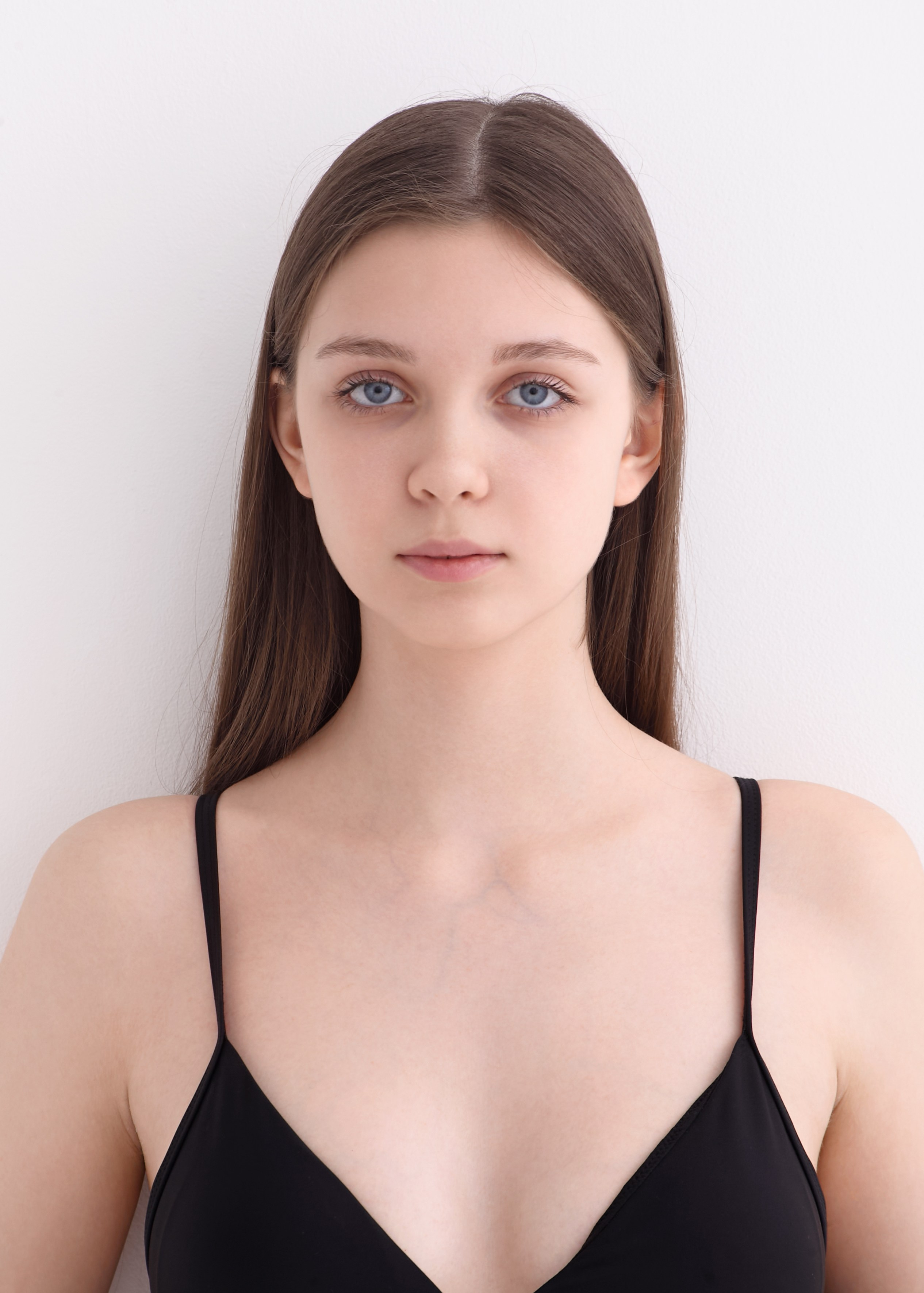 Модельные тесты для Иры. Модельные тесты в Москве. Фотограф Вика Паршина