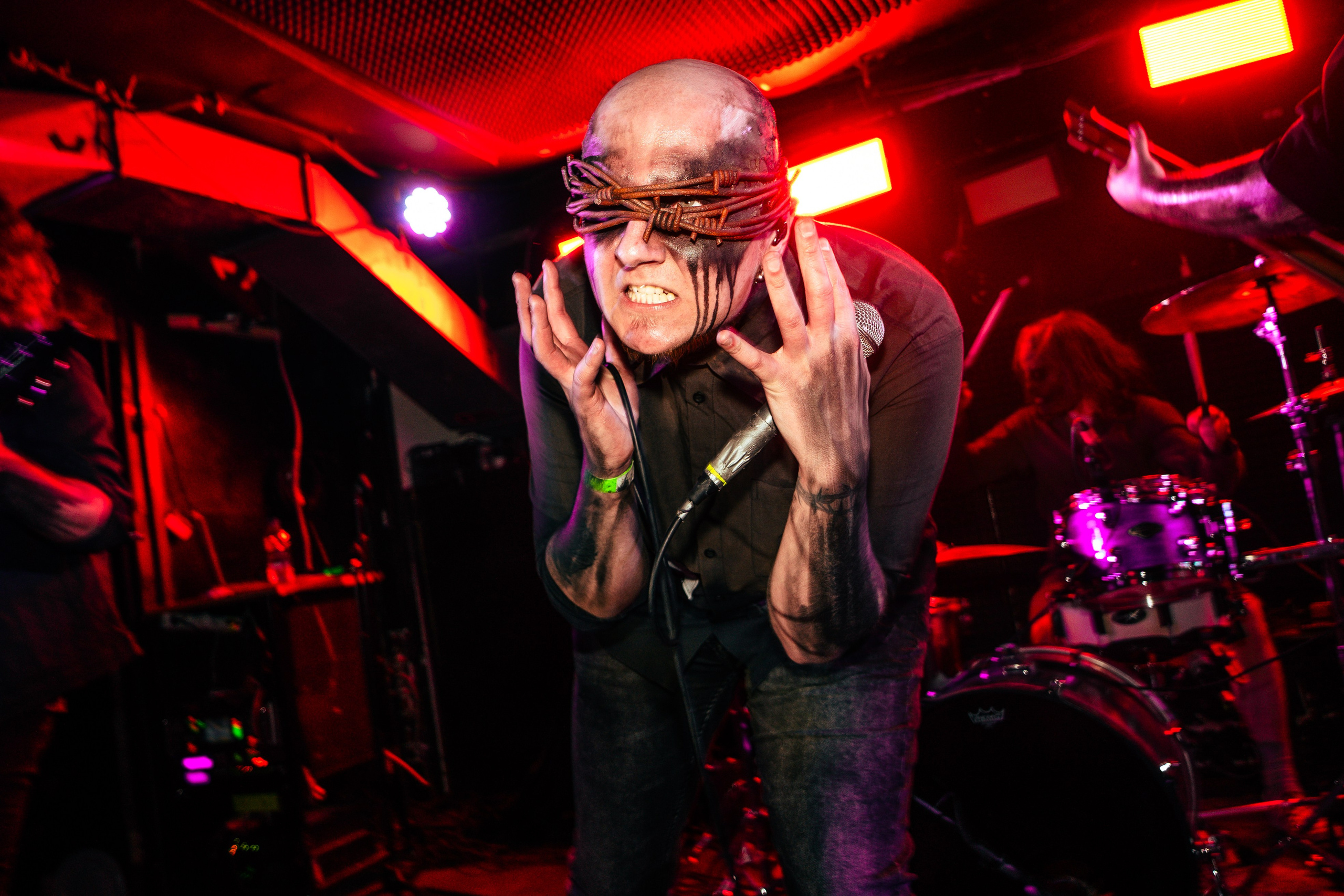 Impure & Edvard Elsky & NuBlud 18.04.2026. Репортажный фотограф в Москве Legiodot