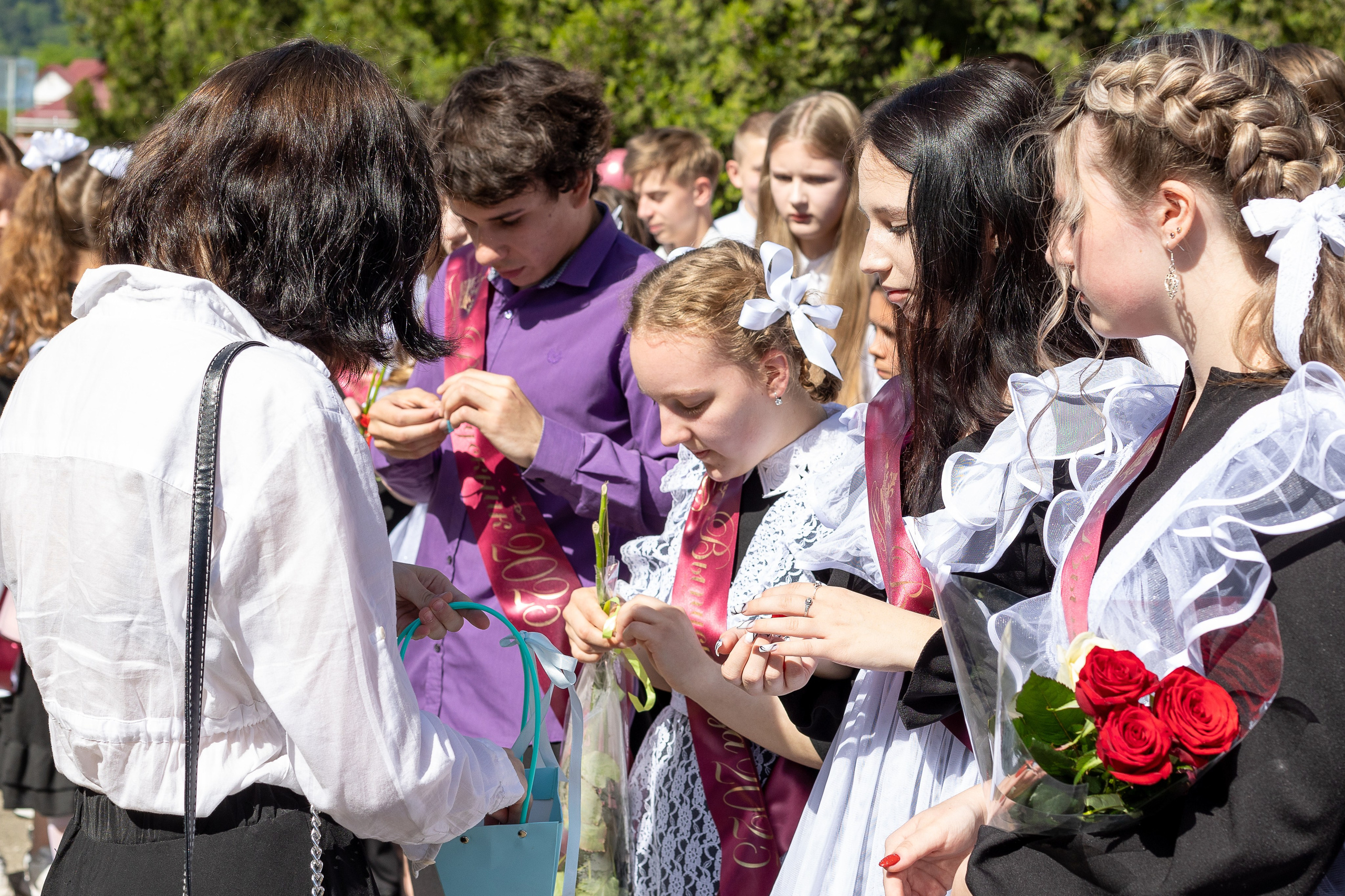 Последний звонок. Выпускные альбомы Майкоп, Краснодар Елена Золотарева