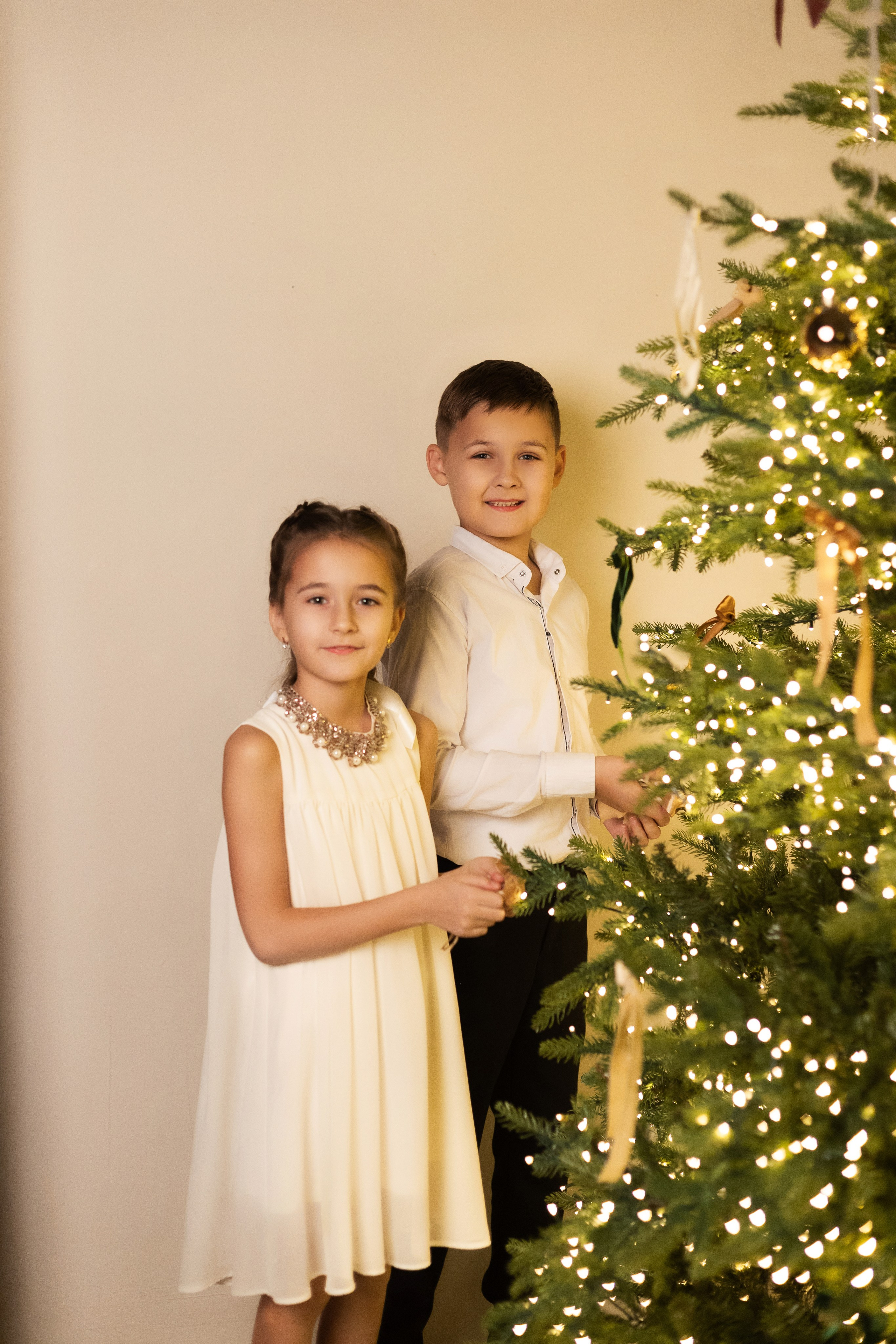 Ирина, Юрий, Влад и Милана. Фотограф ВИКА МЕДУЗА