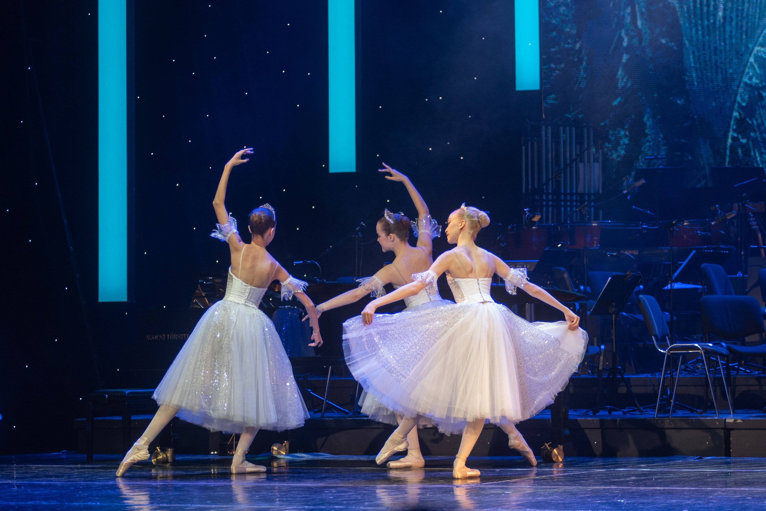 Отчетный концерт ДШИ «Гармония» «Зимняя гармония». Фотограф новорожденных, семейный детский в Тюмени Татьяна Морозова