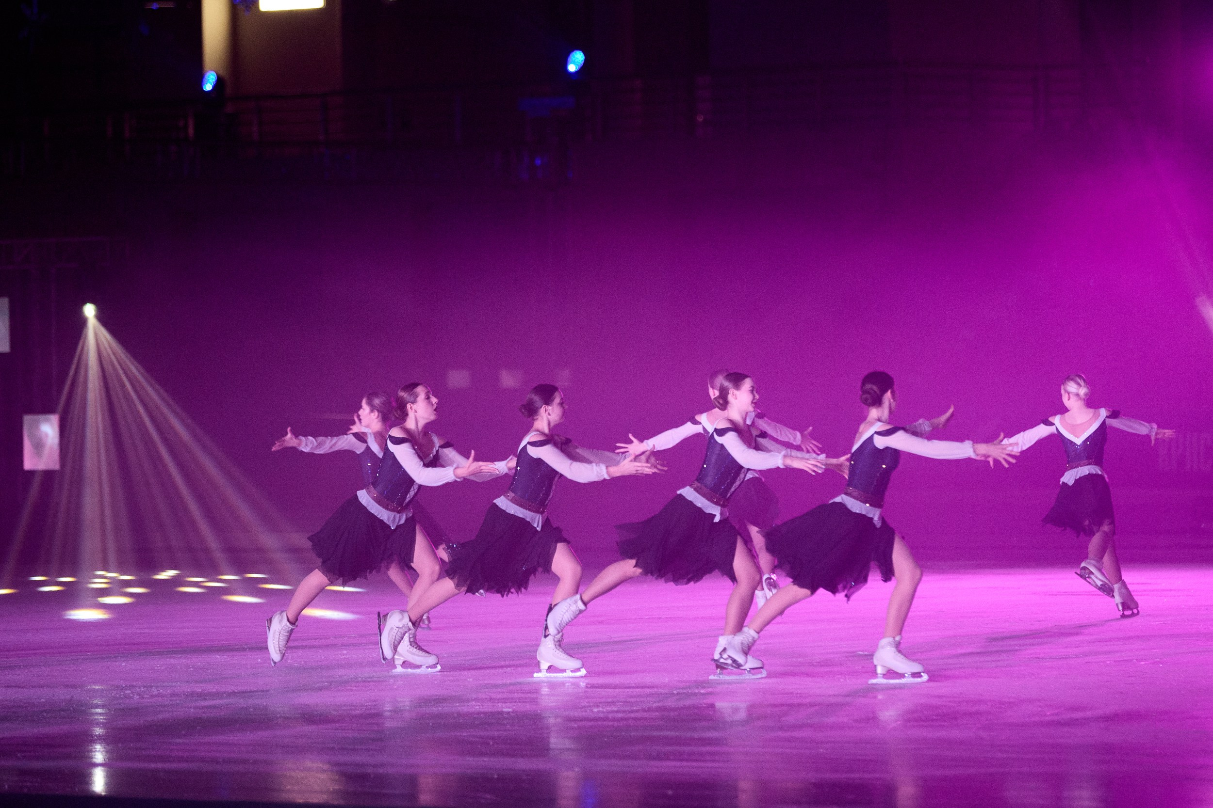 Фотосъемка Гала-шоу «Кристалл» 4.04.2026. Режиссёр, клипмейкер, фотограф — Андрей Охота