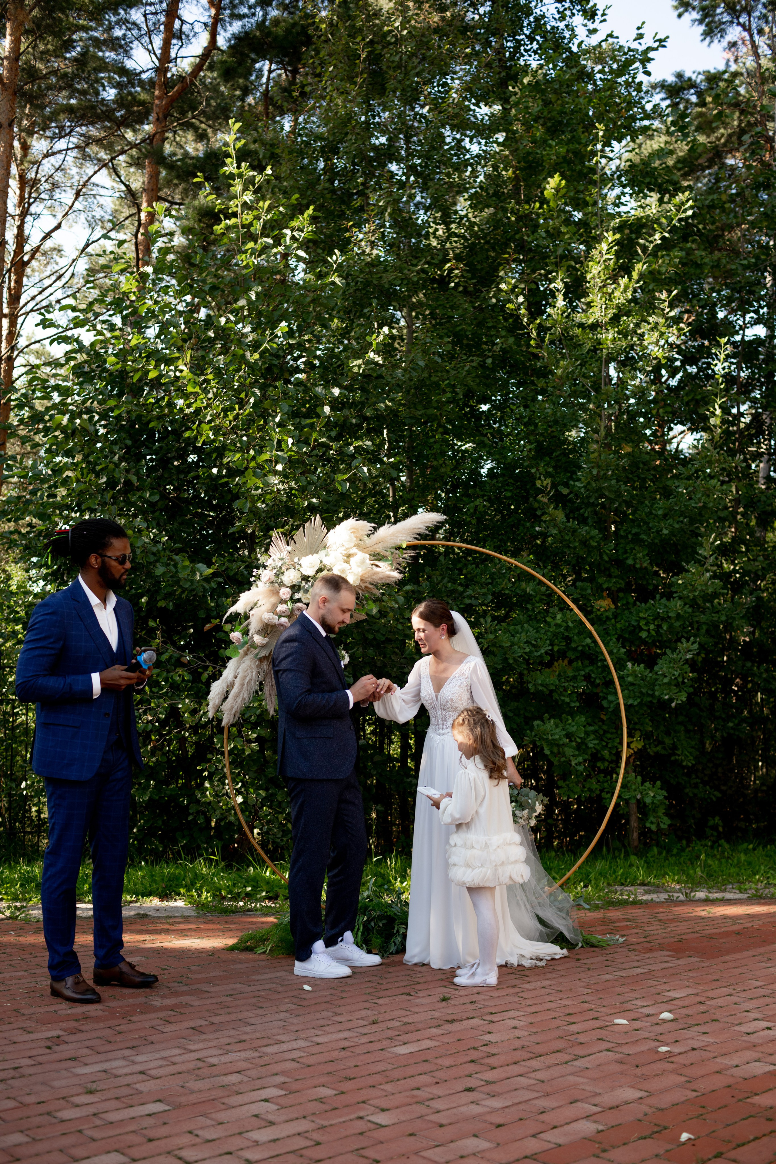 Свадебная фотопрогулка в Пушкине. Свадебный фотограф Кирилл Белый