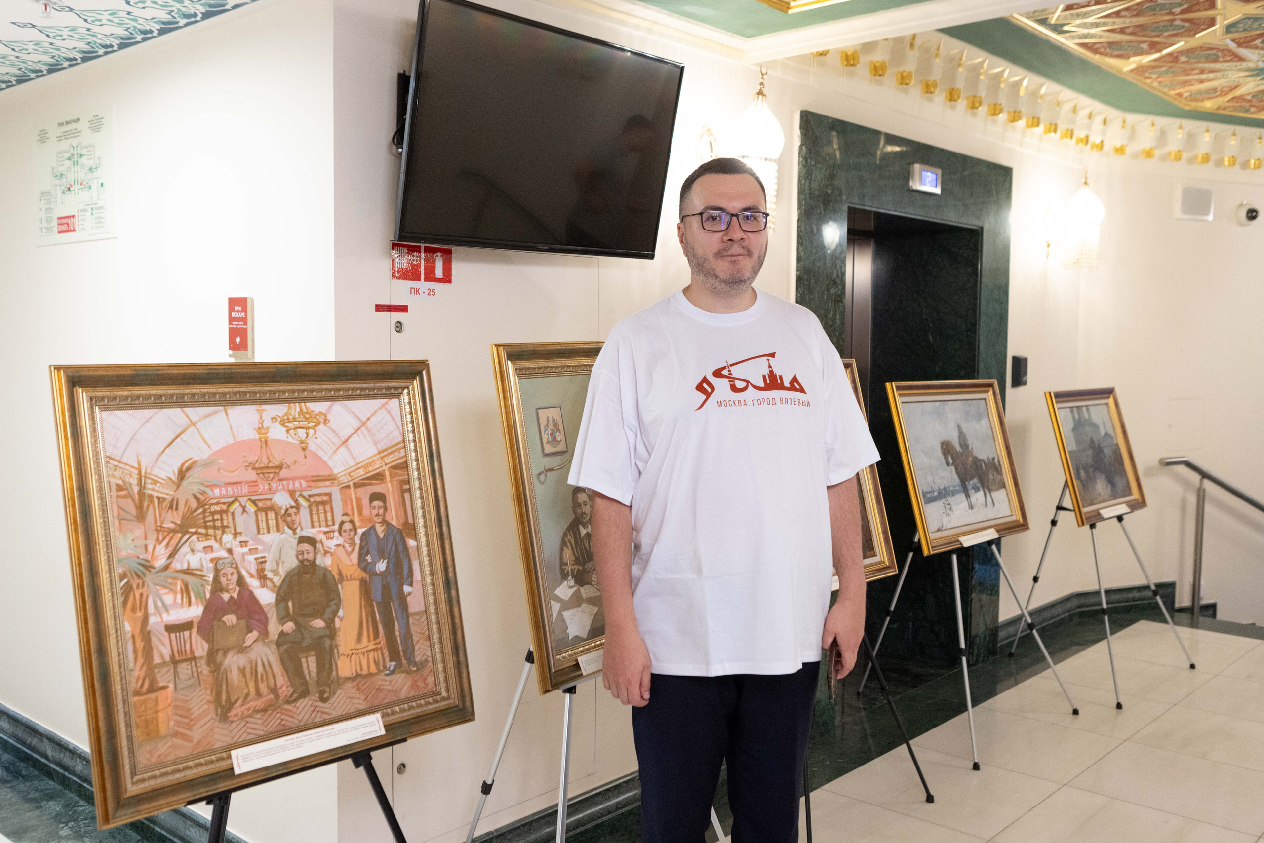 Репортаж с презентации книги — «Москва: город вязевый». Рекламный, предметный, репортажный, семейный фотограф и художник в Москве