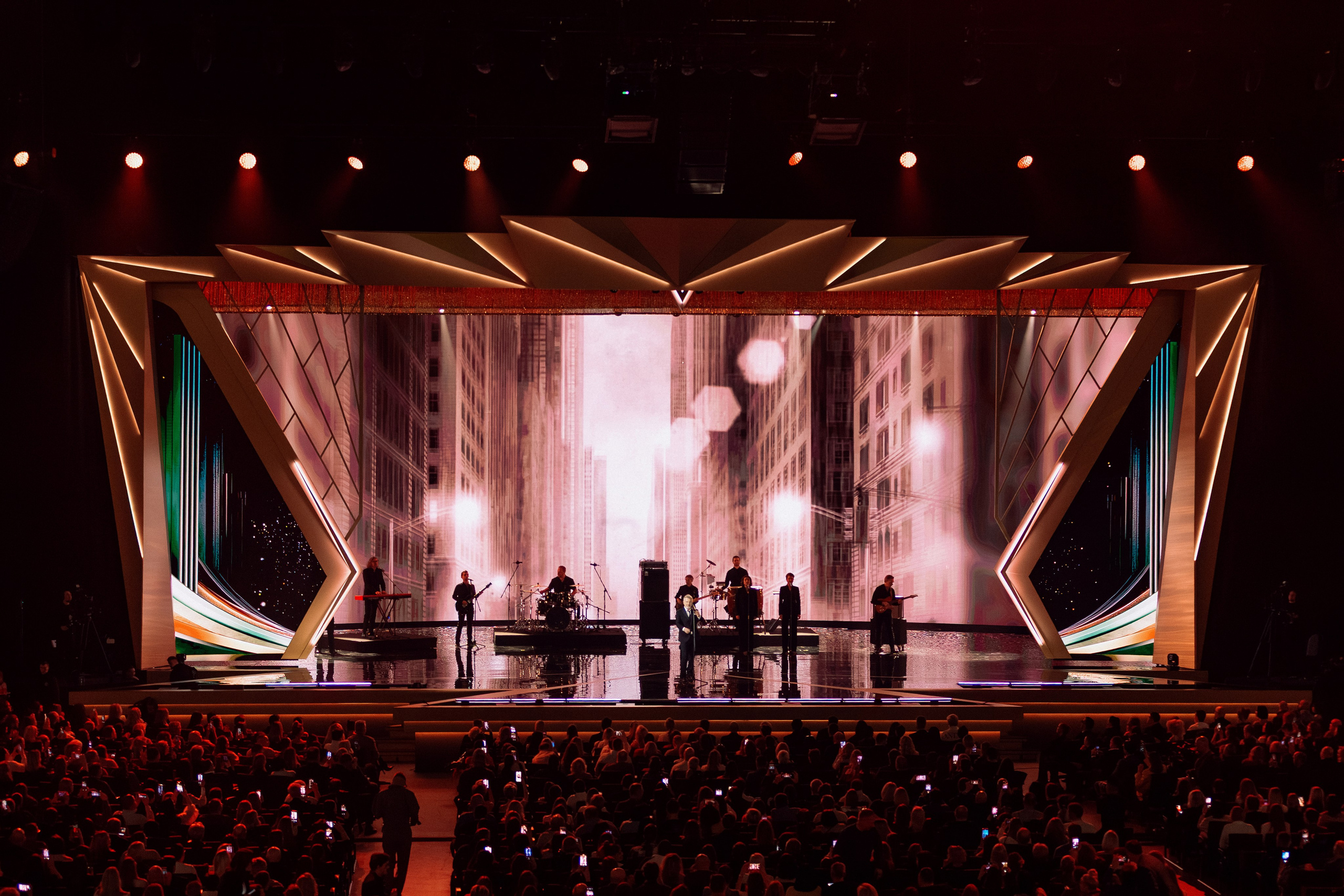 Премия Виктория 2025. Олег Левин — профессиональный концертный и бэкстейдж фотограф в Москве