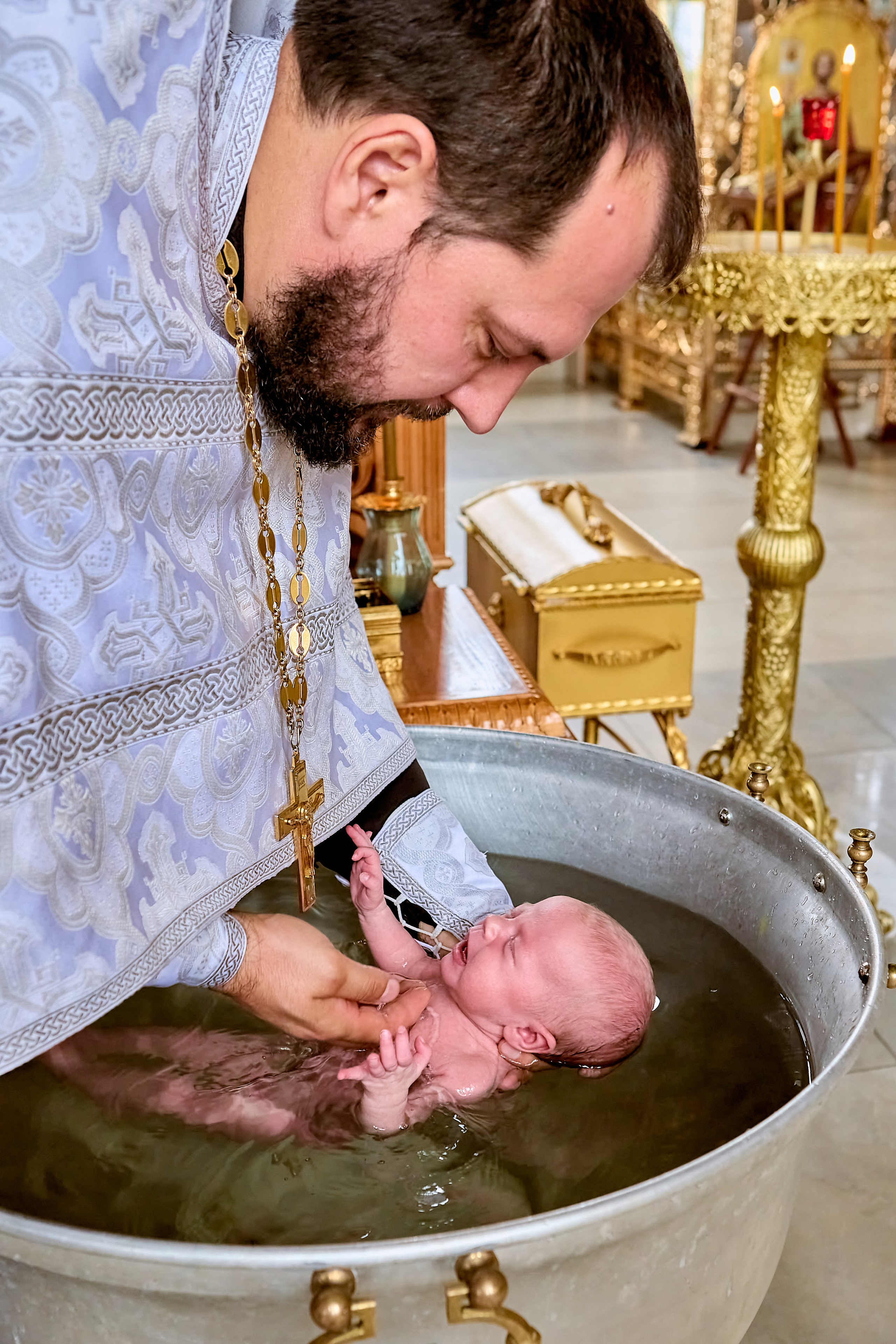 Фотограф Таинства Крещения и Венчания в Дзержинске и Нижнем Новгороде для фотокниги и альбомов