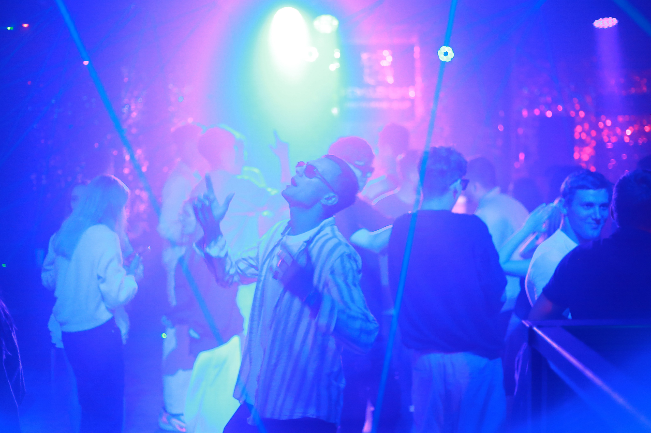 Клуб Резиденция лучшее. Контакты