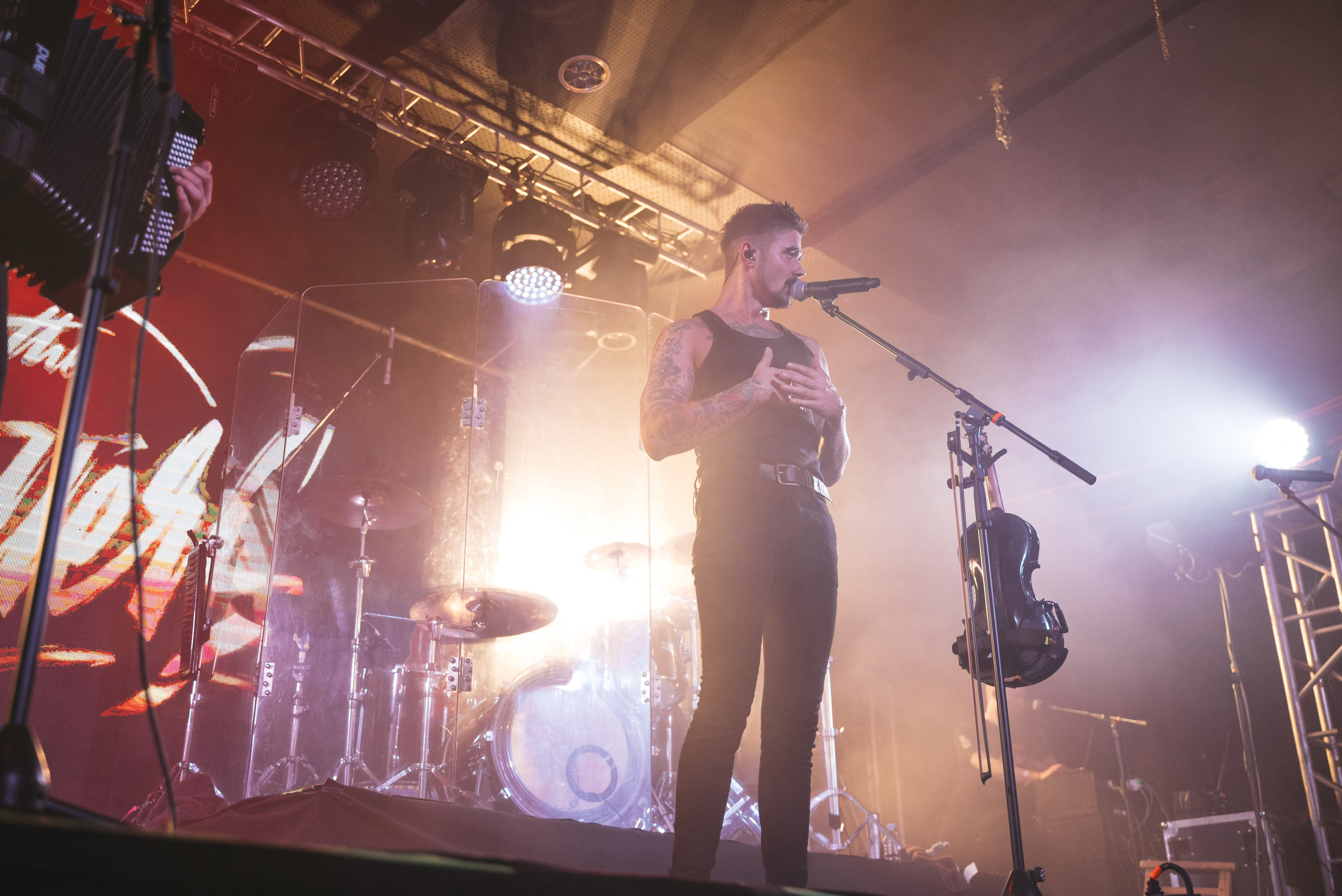 Концерт группы «The Hatters» 4.04.24. Репортажный и свадебный фотограф в Сургуте