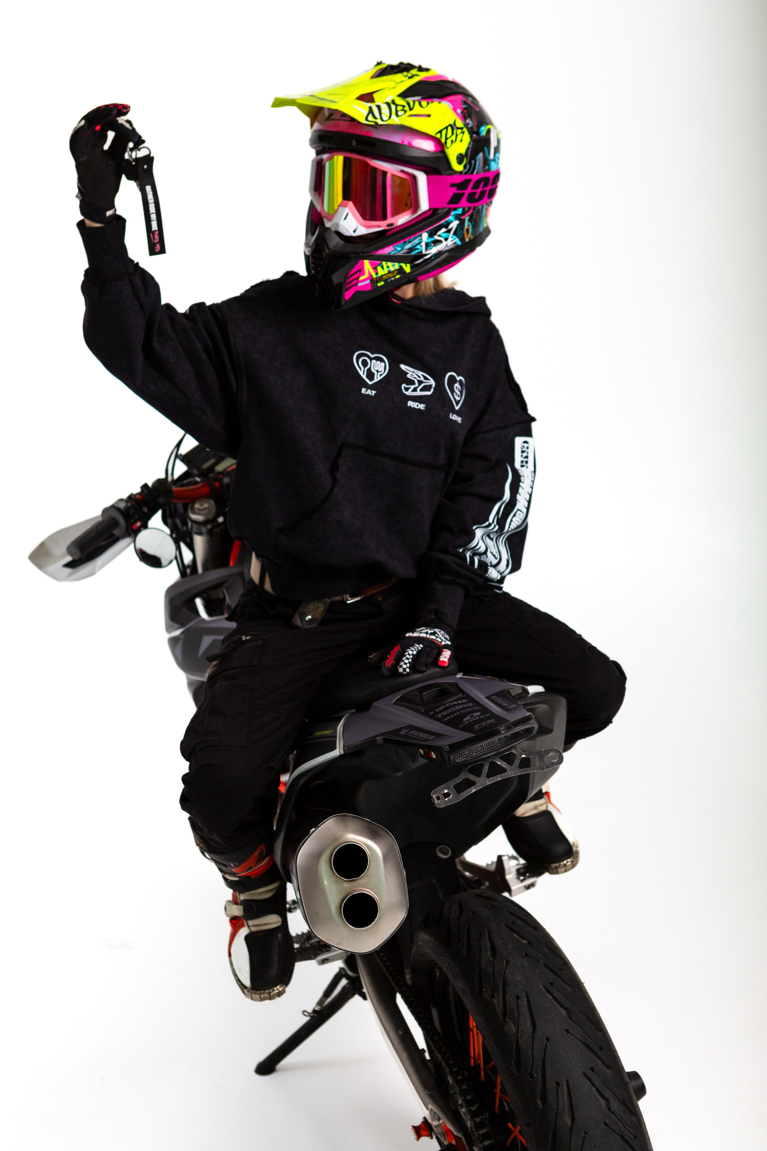 Giri rides. Khalimonov