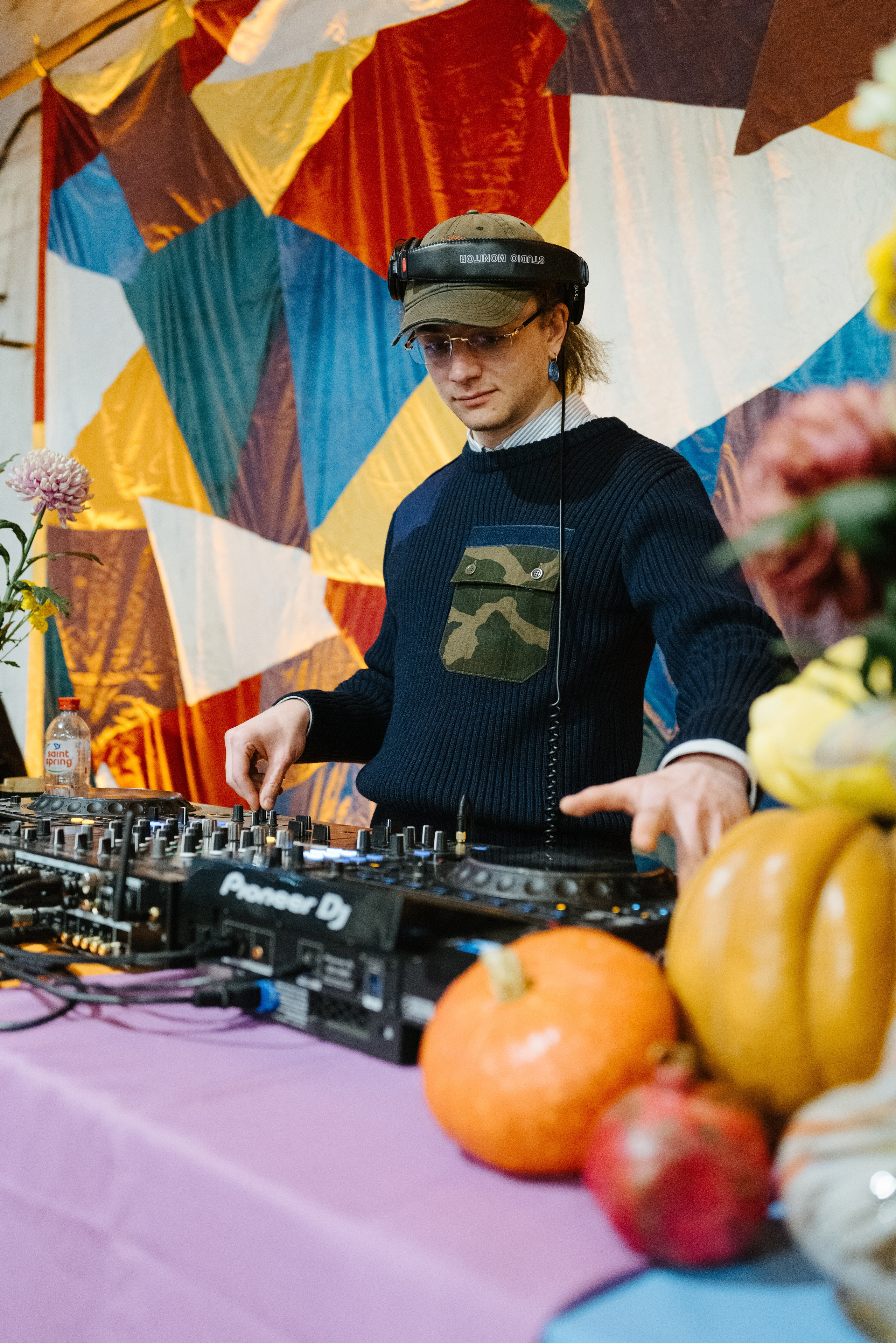 16 ноября 2024 в пространстве «Кристалл» / фото Валерий Белобеев. Фотоотчеты «Ламбада-маркета»