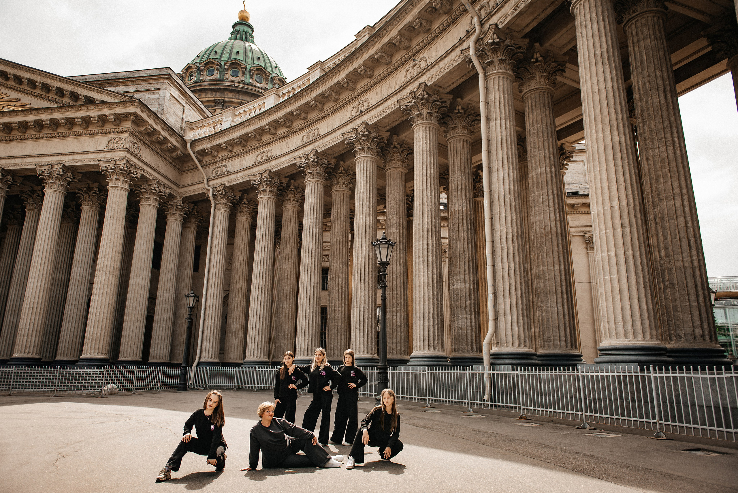 контент фотосъёмка для студии танца у Казанского собора