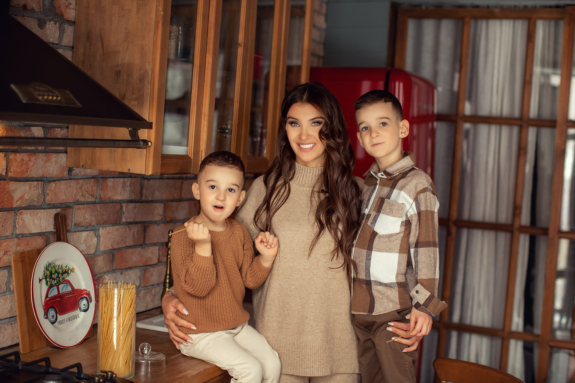 Семейная съемка в студии. Семейный фотограф Татьяна Надеждина | Москва, Московская область, Ярославль