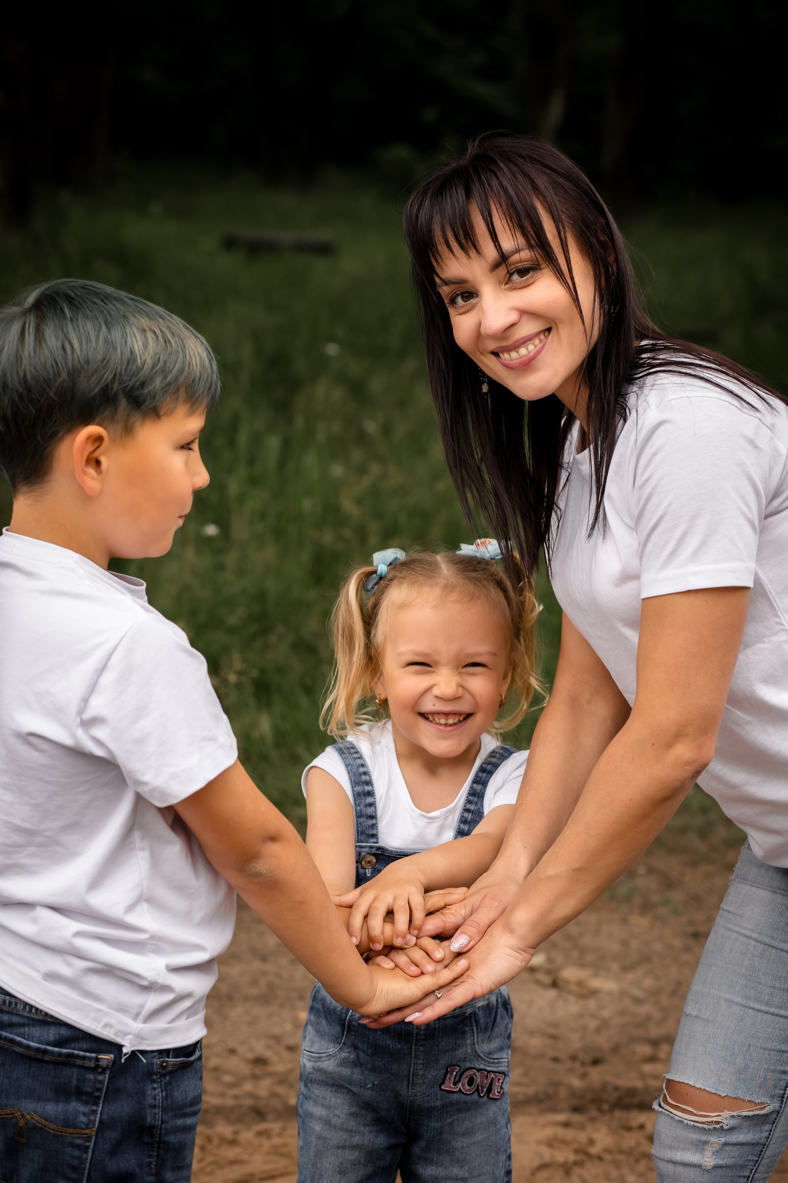 Катя с детками