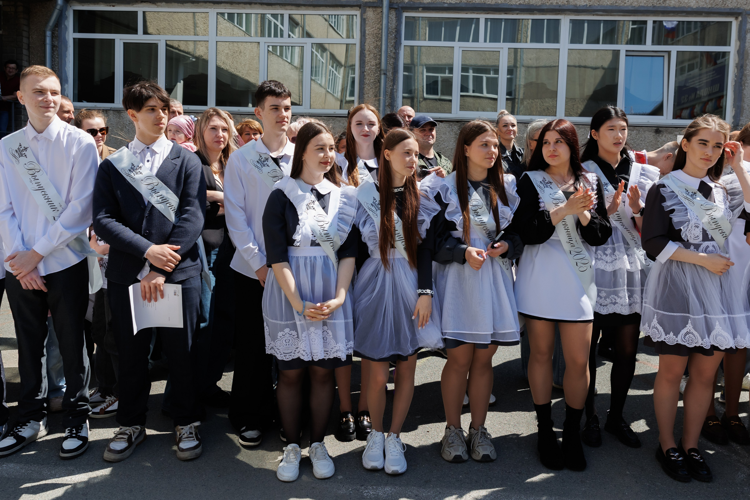 ПОСЛЕДНИЙ ЗВОНОК 9б. Фотограф семейных, детских, репортажных съёмок г. Уссурийск-Владивосток