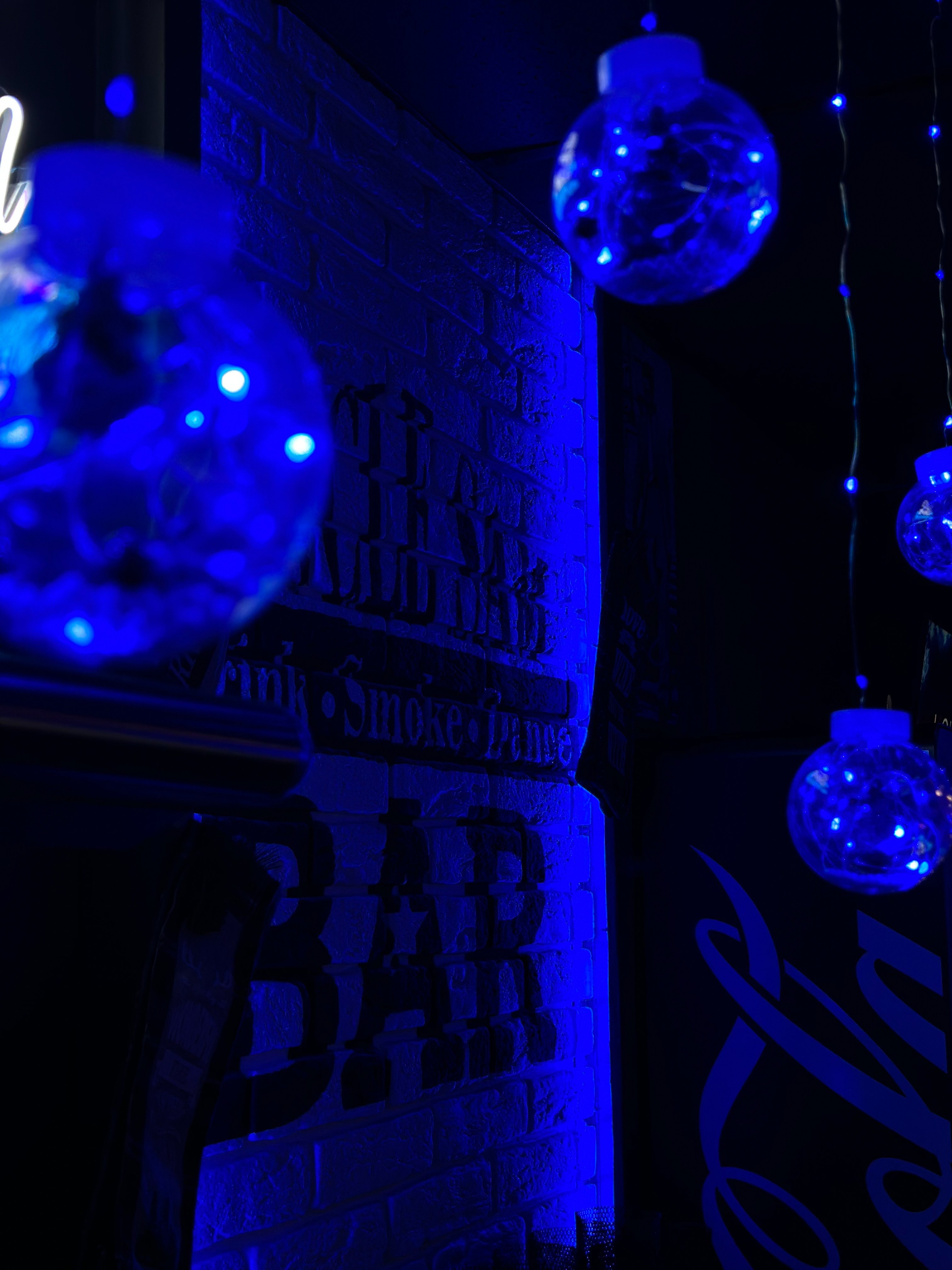 HOLLYWOOD / 6 YEARS. Photokarish