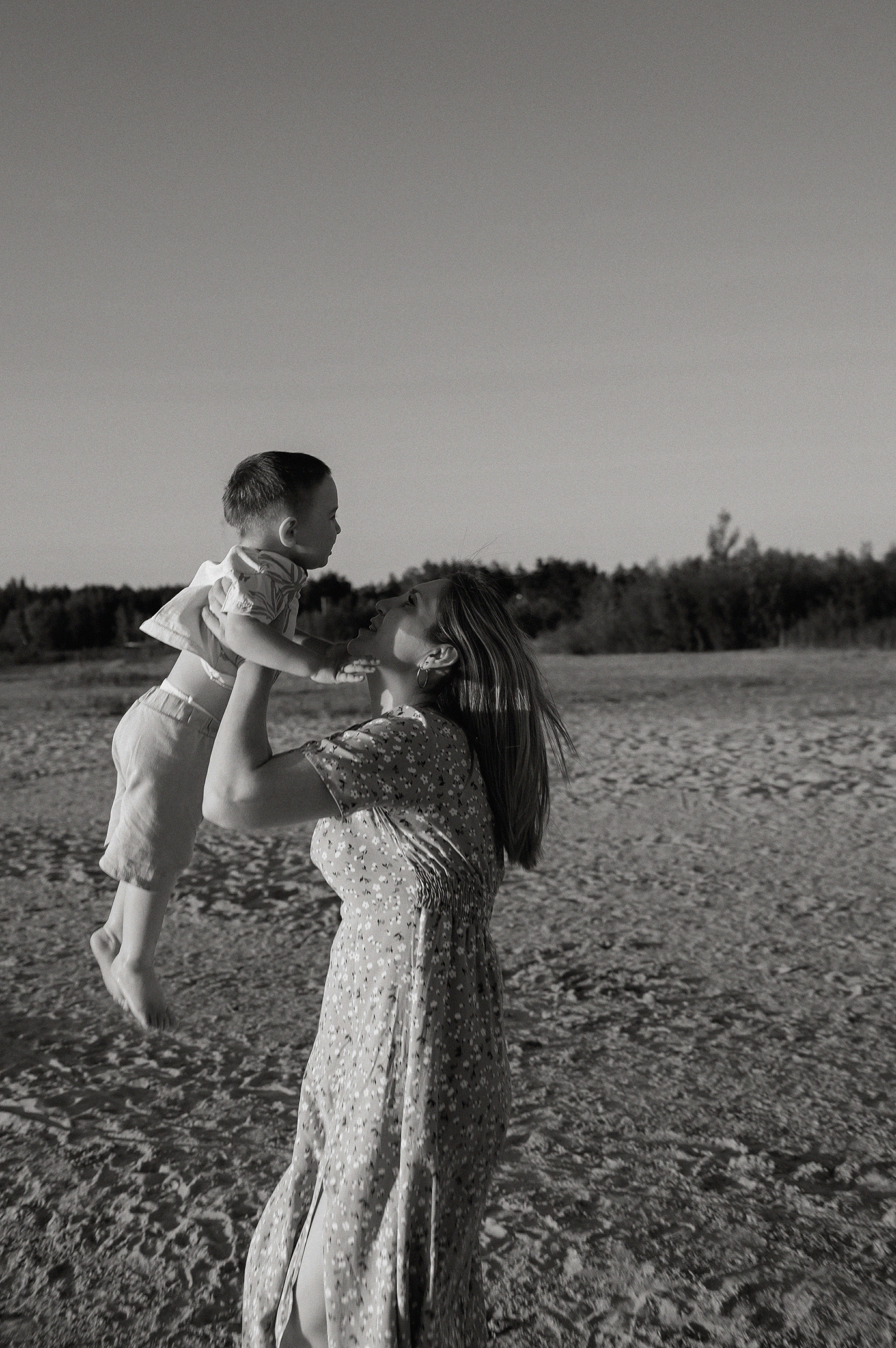 Уличная летняя семейная фотосессия. Свадебный и семейный фотограф в Чебоксарах Ирина Левнер