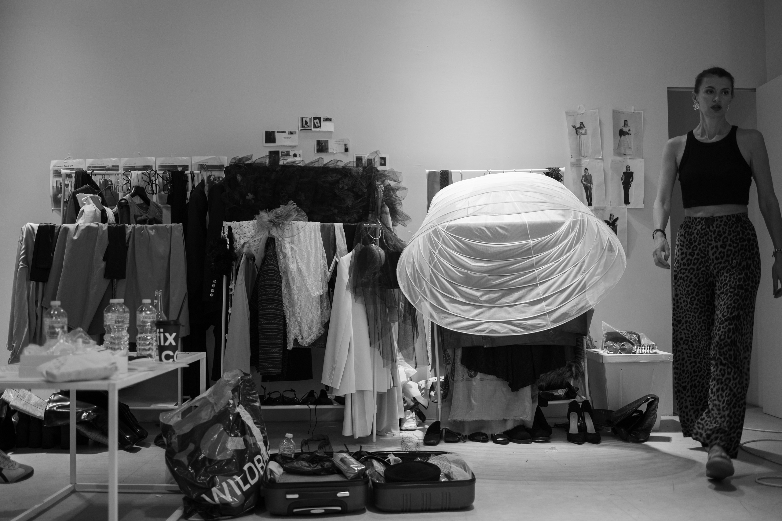 Закулисье модного показа. Главная