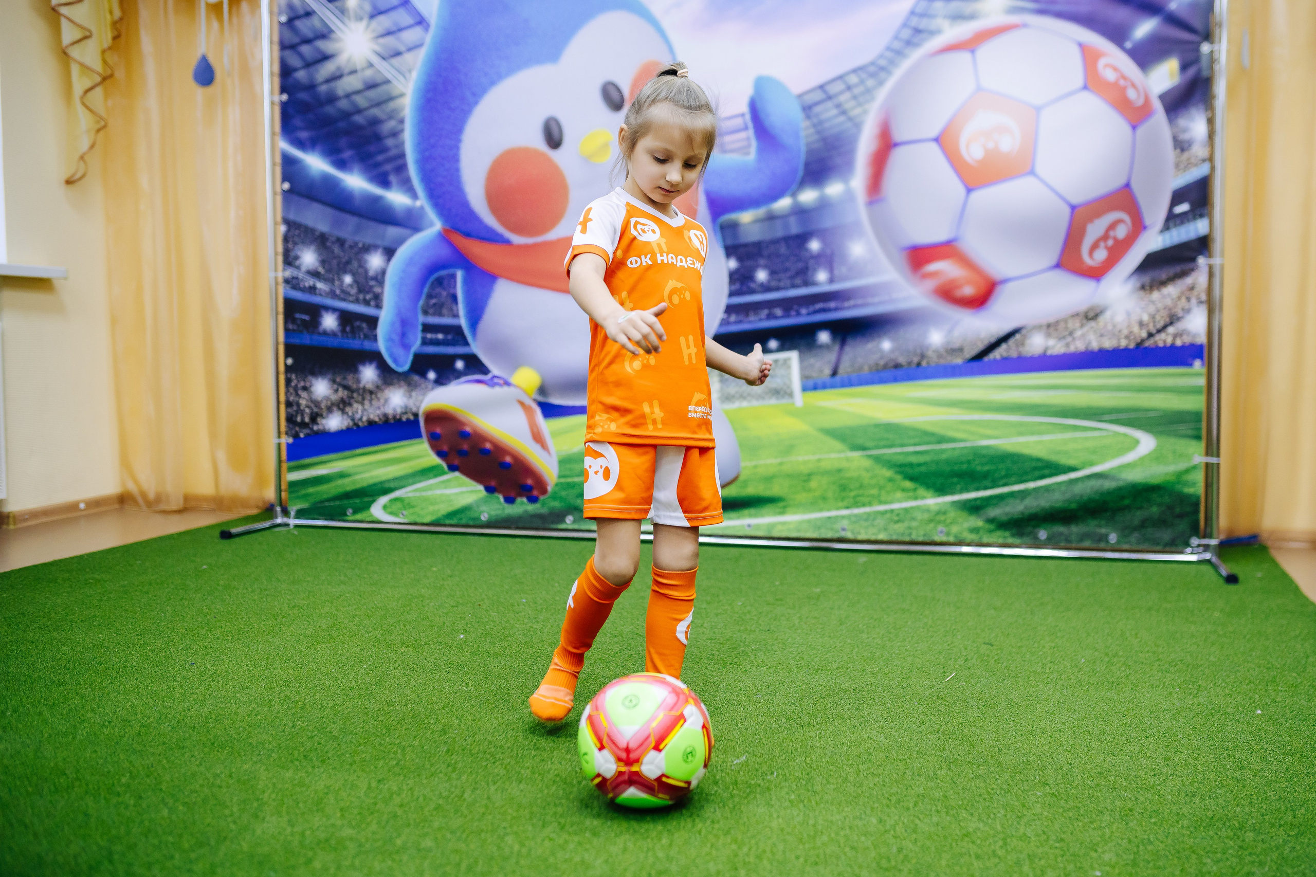 Фотосессия с кубком в детских садах г. Магнитогорска. Денис Прохоров Фотограф в г. Магнитогорск