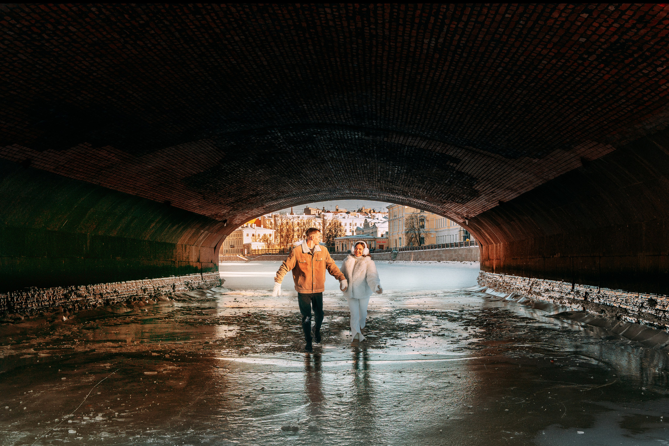 Лавстори на льду по рекам и каналам Санкт-Петербурга