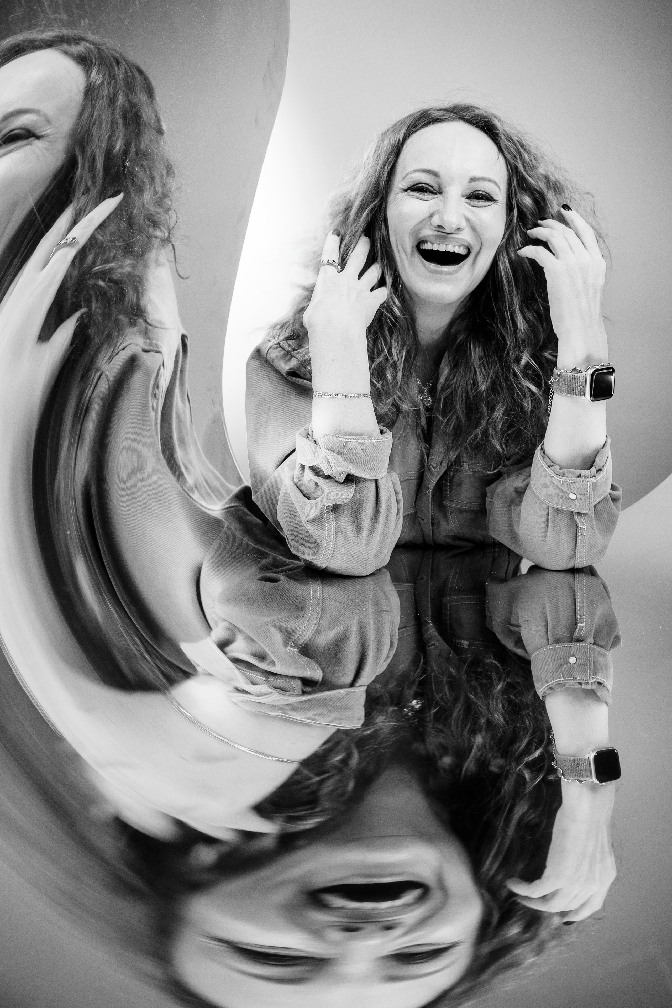 Ярослава. Спасибо за проявленный интерес к моему творчеству! Меня зовут Россохат