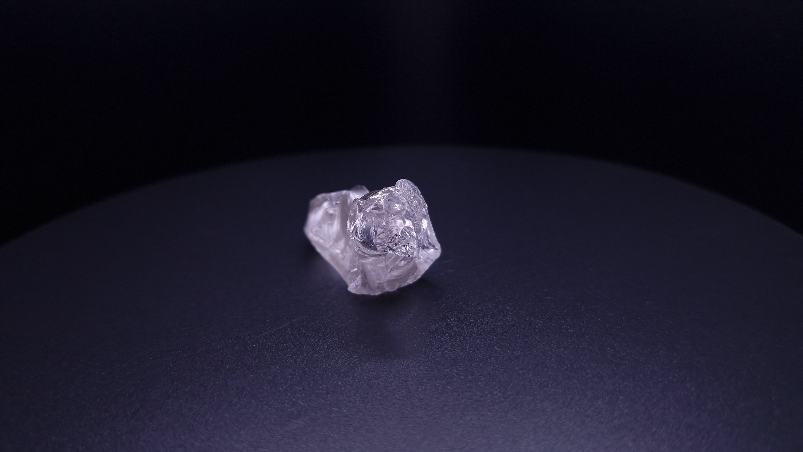 YAG белый гранат 32.59 гр. YAG garnet иттрий алюминиевый гранат ИАГ